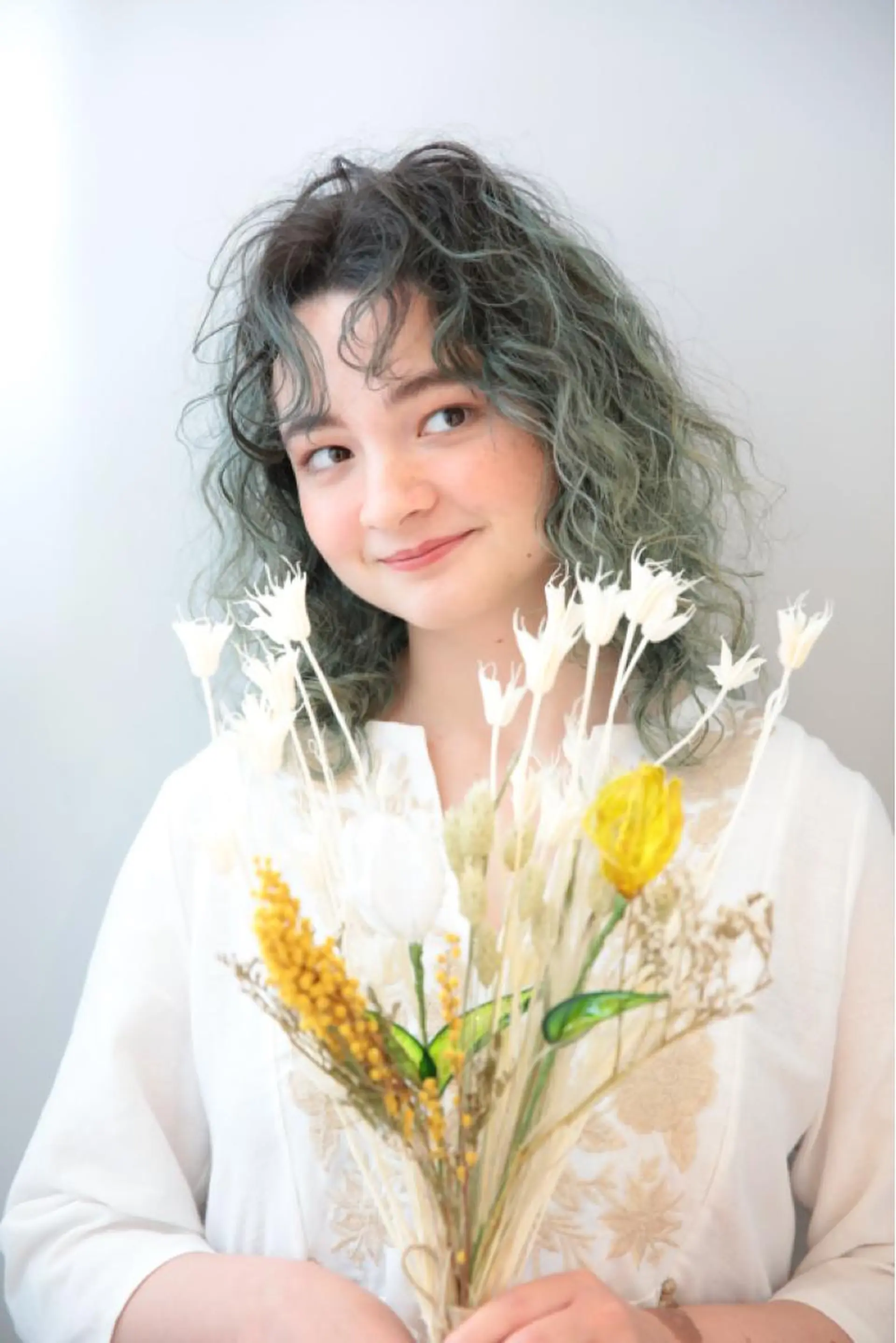 セミロング カラー ヘアアレンジ ヘアカラー ハイトーンピンク🍑 ブリーチ🍑RINAのヘアスタイル