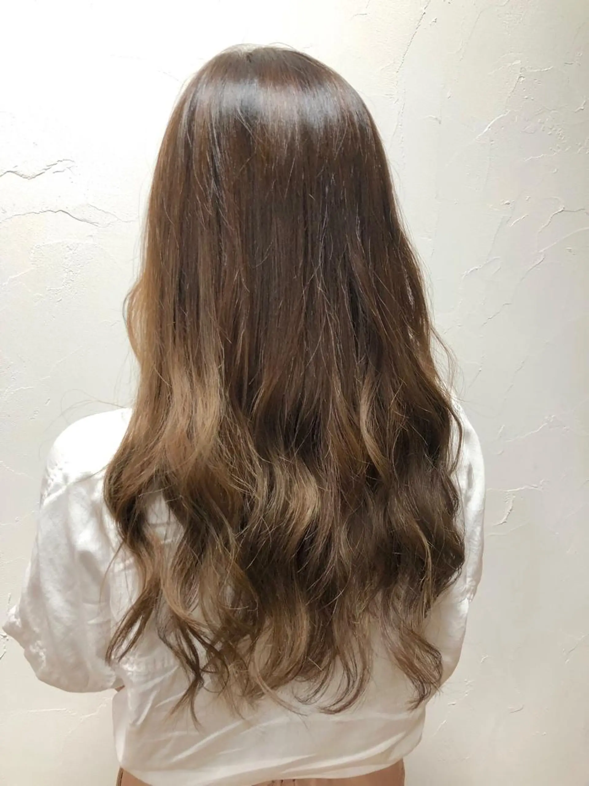 セミロング カラー ベージュカラー ブリーチ 透明感カラー グラデーションカラー Laf.【ラフ］北坂戸駅前所属・🌈New Open Laf.🌈奥居伸輔のヘアスタイル