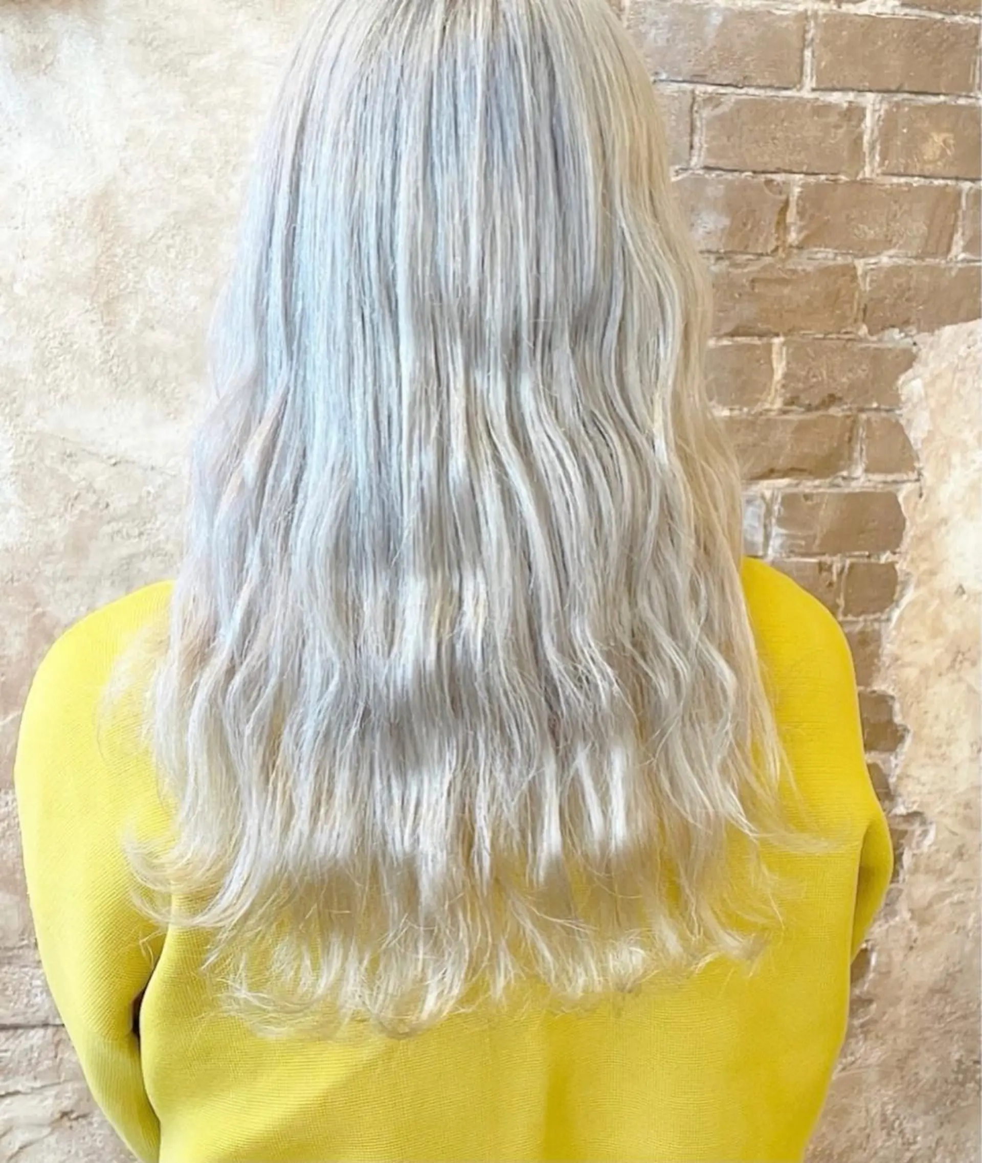 ロング カラー カット ヘアカラー ブリーチ、パーマ 西部笑のヘアスタイル