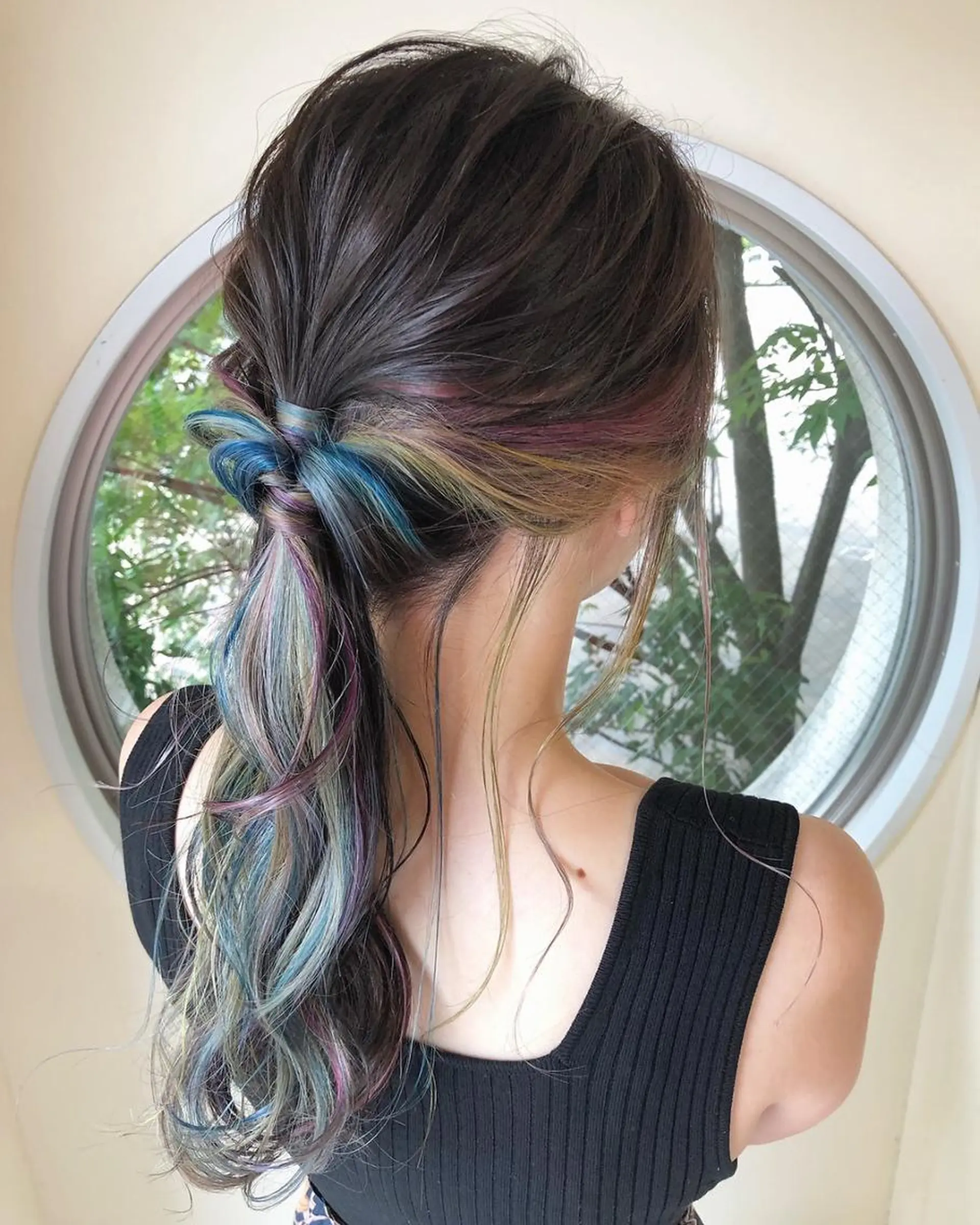 ロング カラー 上霜 菜月のヘアスタイル