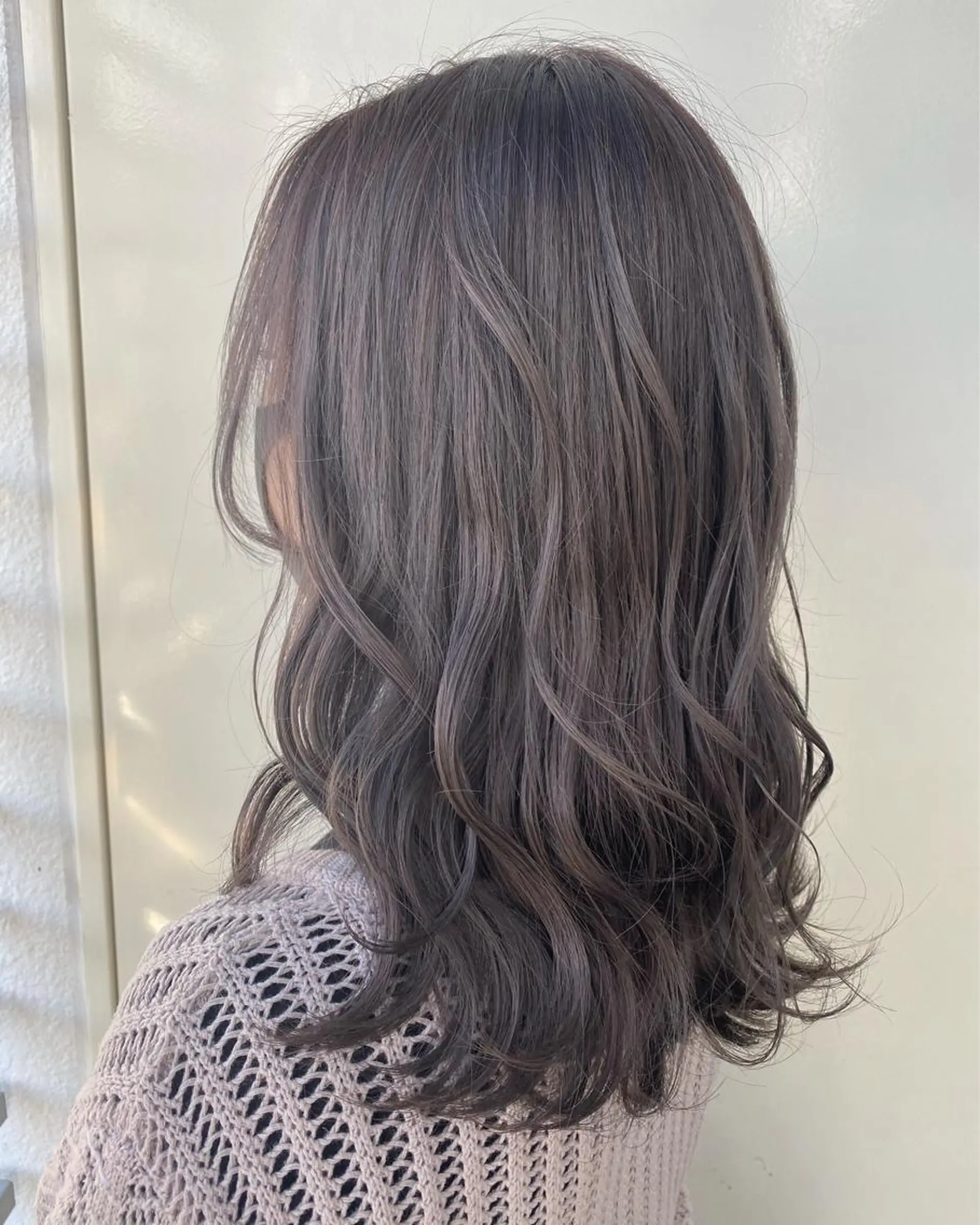 セミロング カラー 韓国ヘア顔周りカット 艶髪ベージュtamaのヘアスタイル