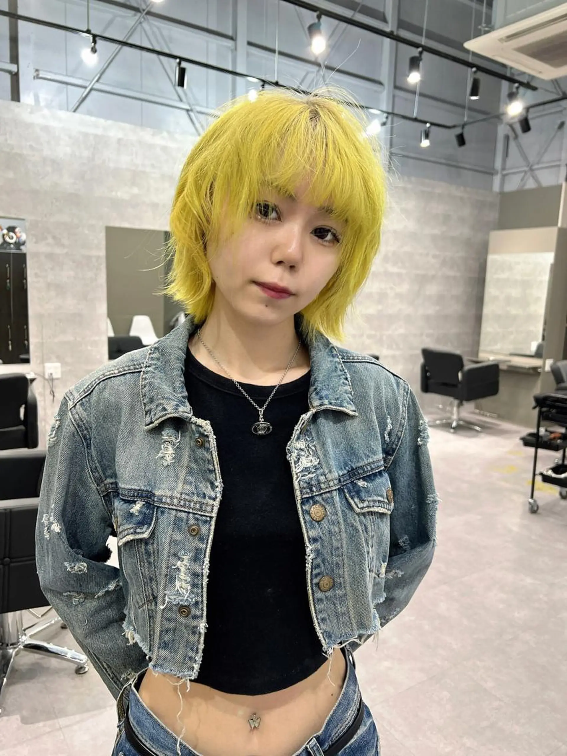 ショート カラー バレイヤージュ ブリーチ ケアブリーチ デザインカラー ダブルカラー Via officialのヘアスタイル