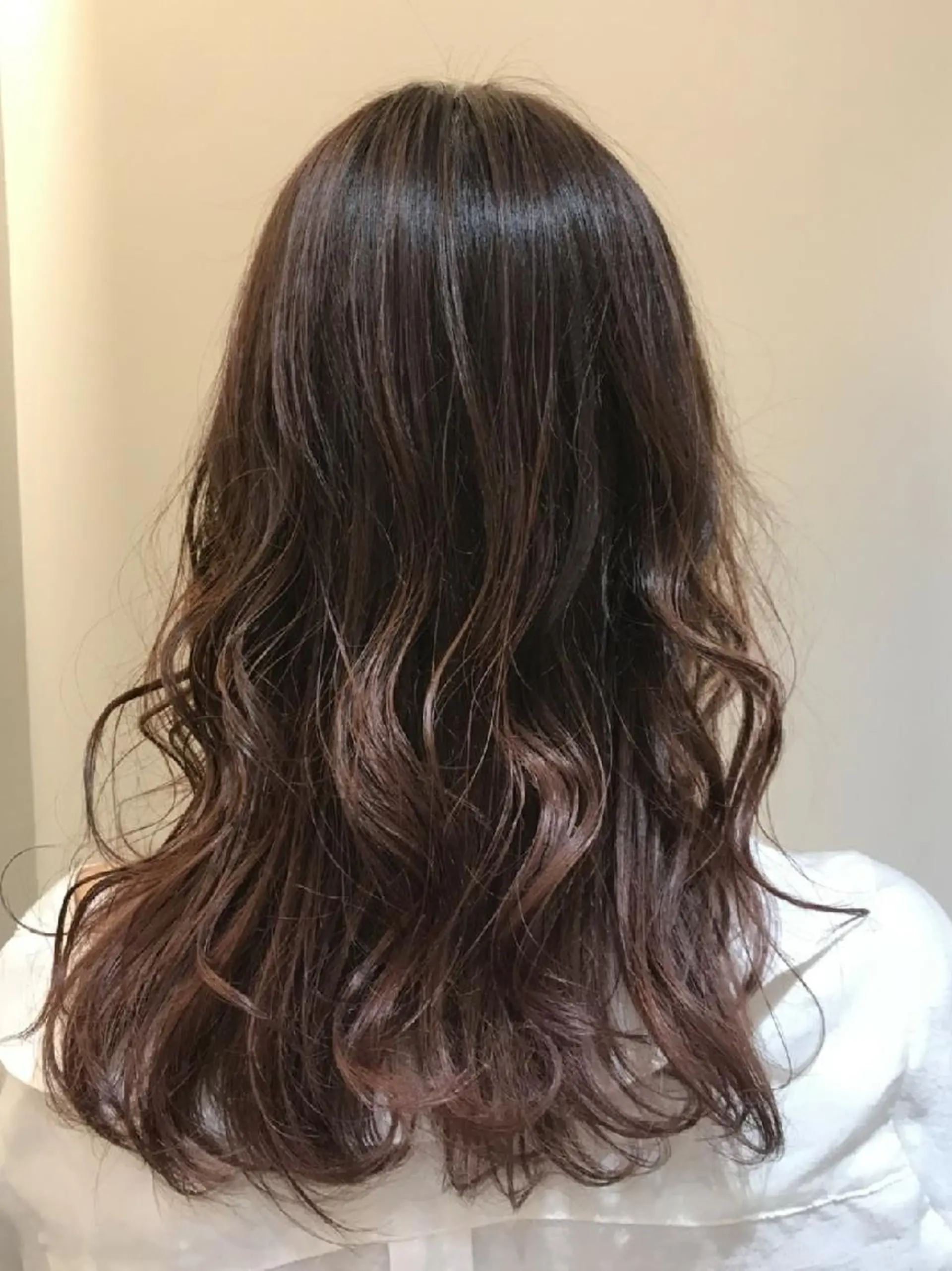 ロング 中山 凪沙のヘアスタイル