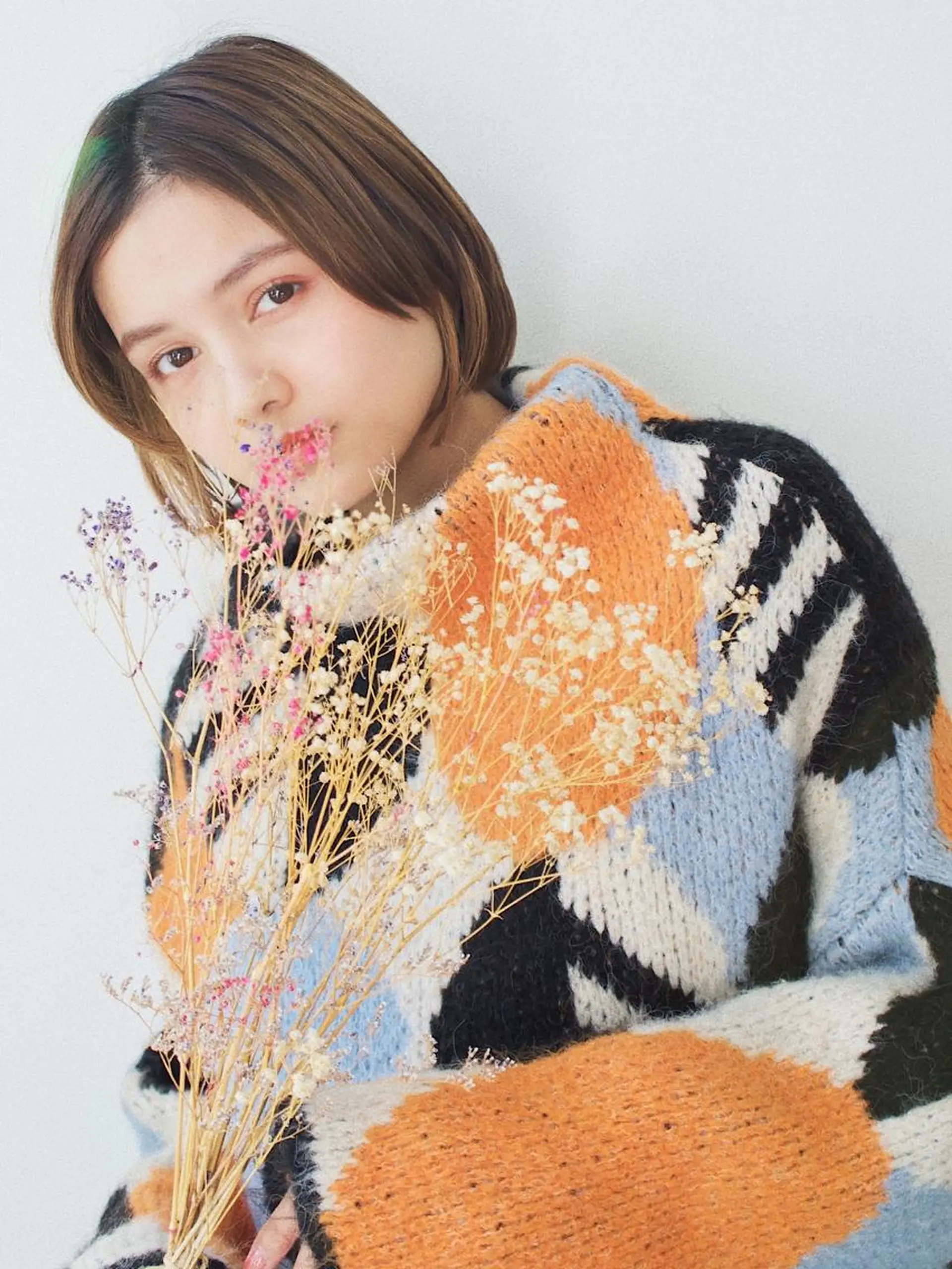 ショート 切りっぱなしボブ ショートボブ ボブ ハイライト シースルーバング バレイヤージュ茅ヶ崎 オオタ カズキのヘアスタイル