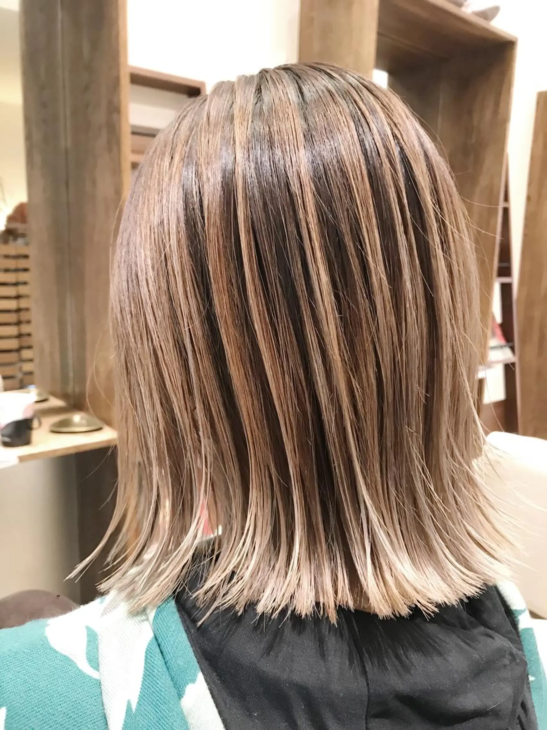 ミディアム カラー ヘアカラー トリートメント 入江 允のヘアスタイル