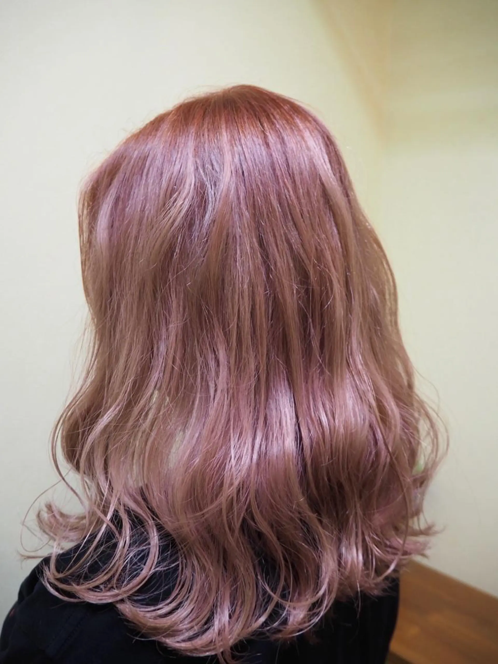 セミロング fuuga春日部店所属・艶髪髪質改善🐰🫧 ai🩵のヘアスタイル