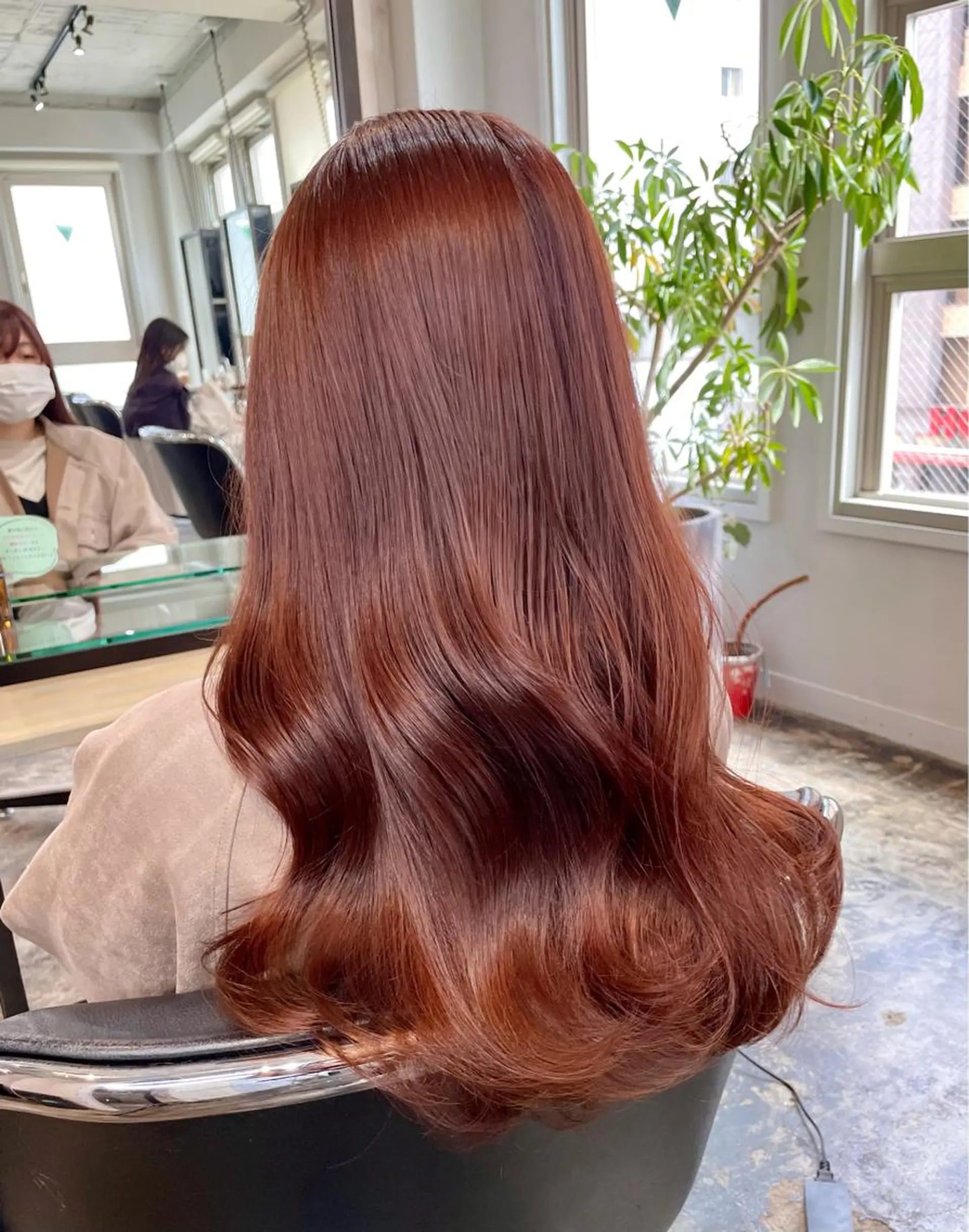 ロング カラー ブリーチ カット トリートメント 元町神戸 國井椋介のヘアスタイル