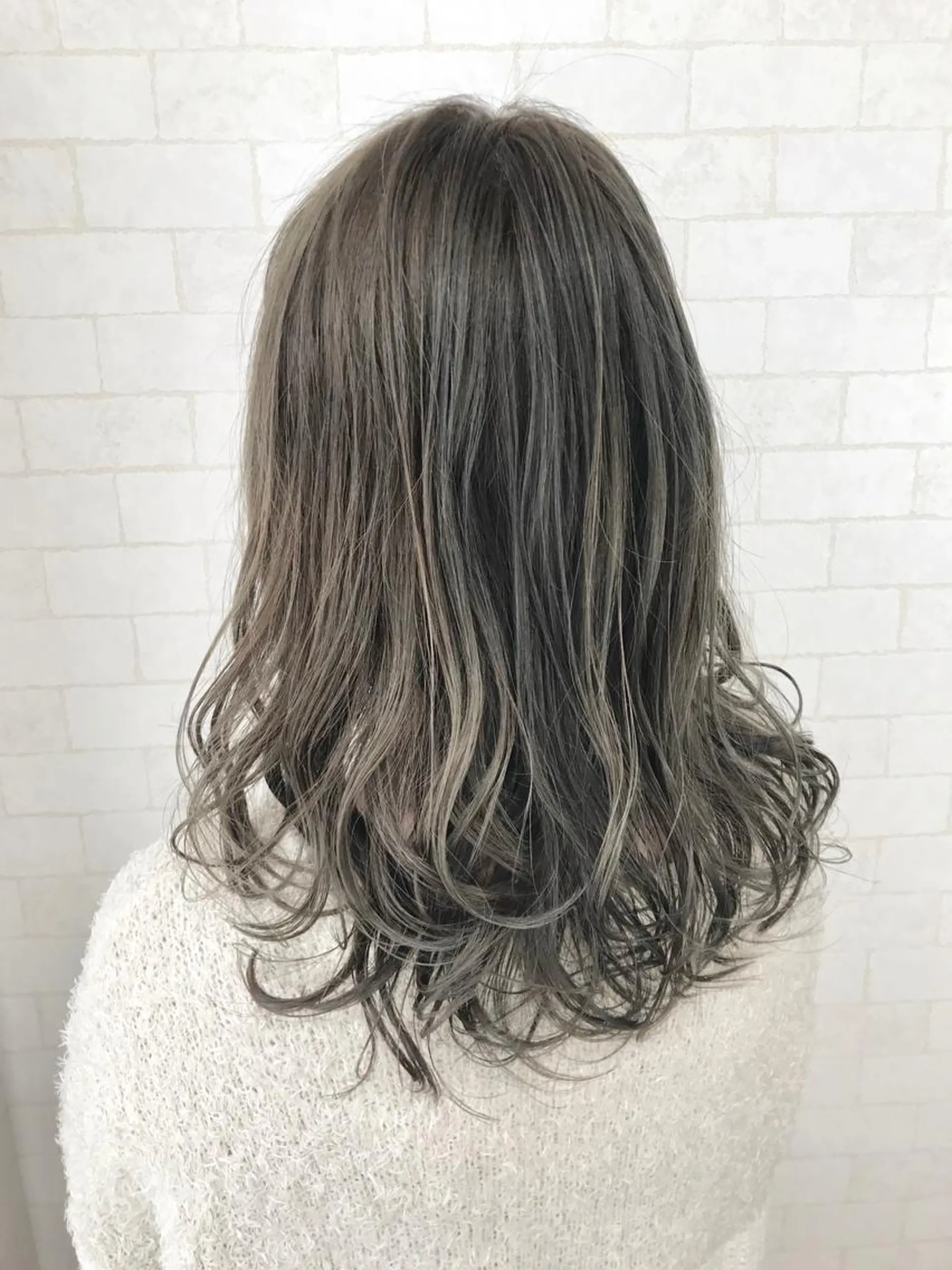 セミロング カラー 神野 雅樹のヘアスタイル