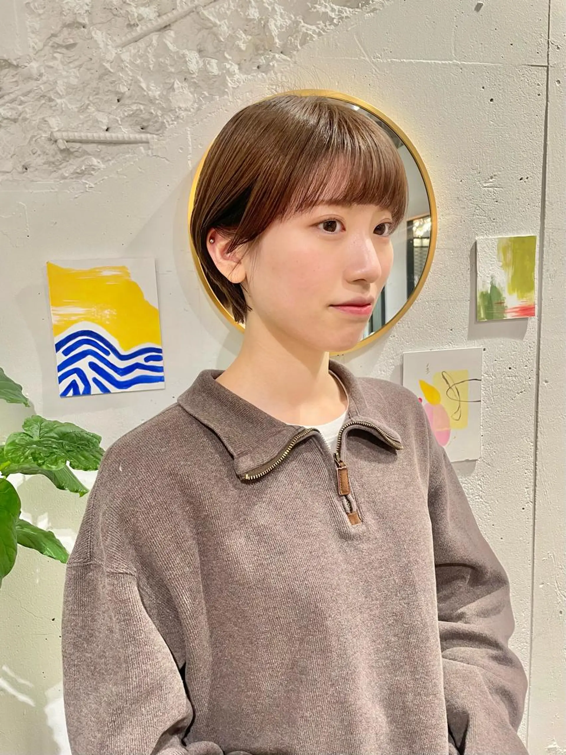 ショート カラー 大角  実希のヘアスタイル
