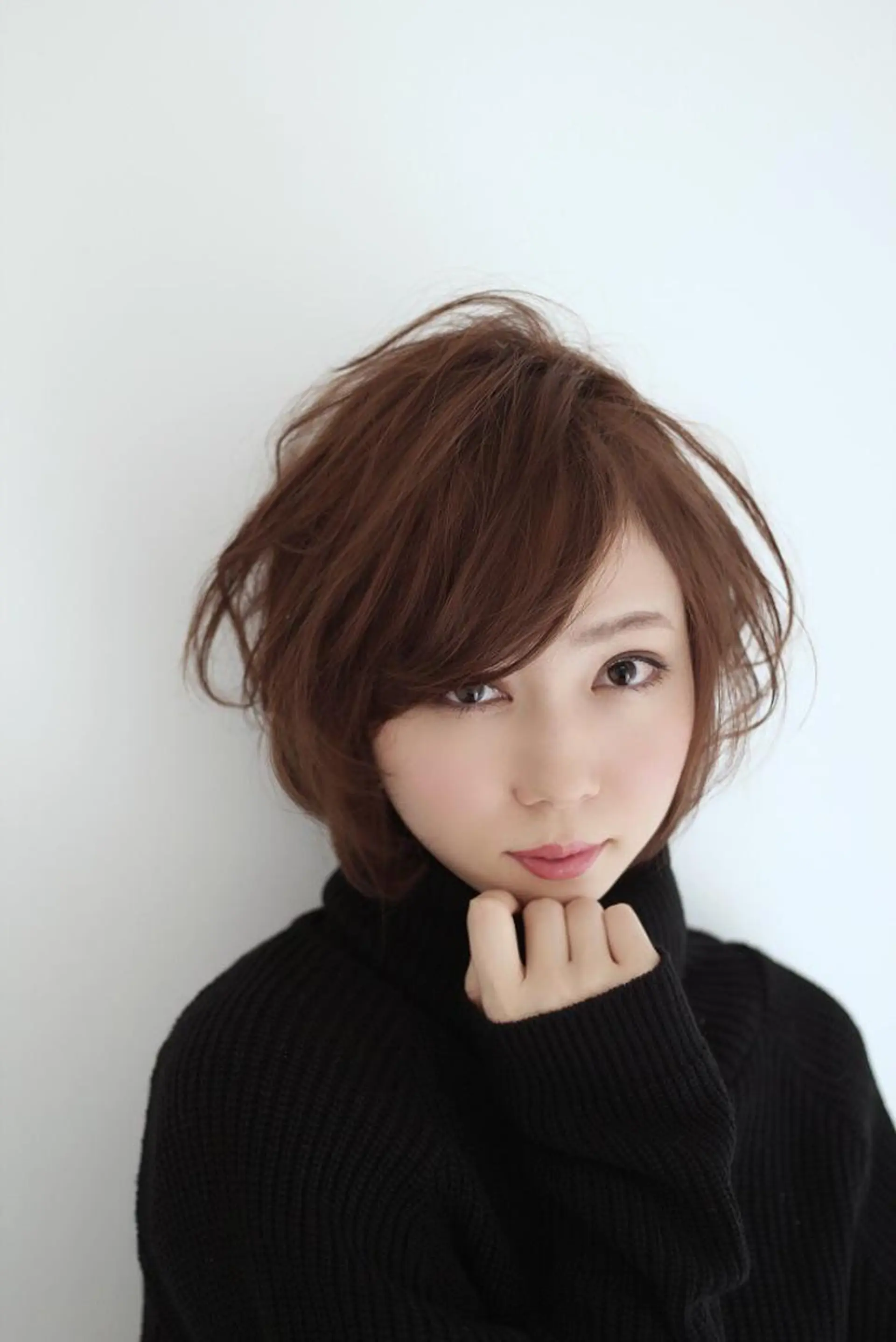 ショート カラー パーマ マツエク・マツパ 夏賀 聡史のヘアスタイル