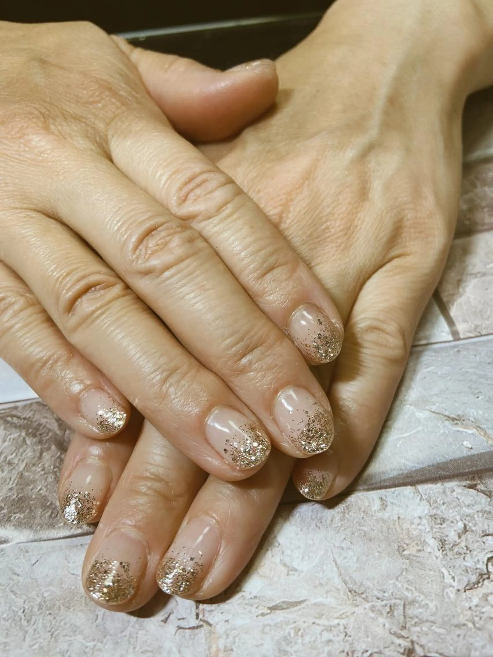 ネイル グラデーション ラメ(グリッター) ラメグラデーション ハンドネイル Lokahi NAILのネイルデザイン