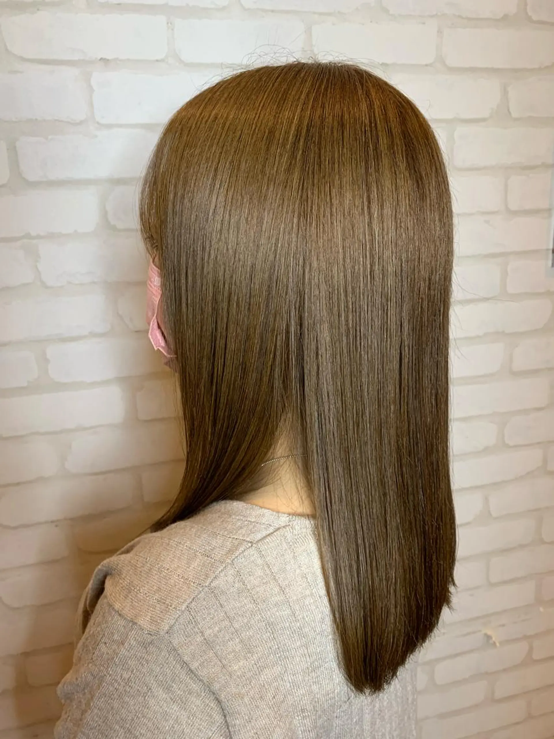 ロング カラー ブリーチ イルミナカラー ブリーチなしカラー カット oasis川越店所属・秋葉 万柚子のヘアスタイル