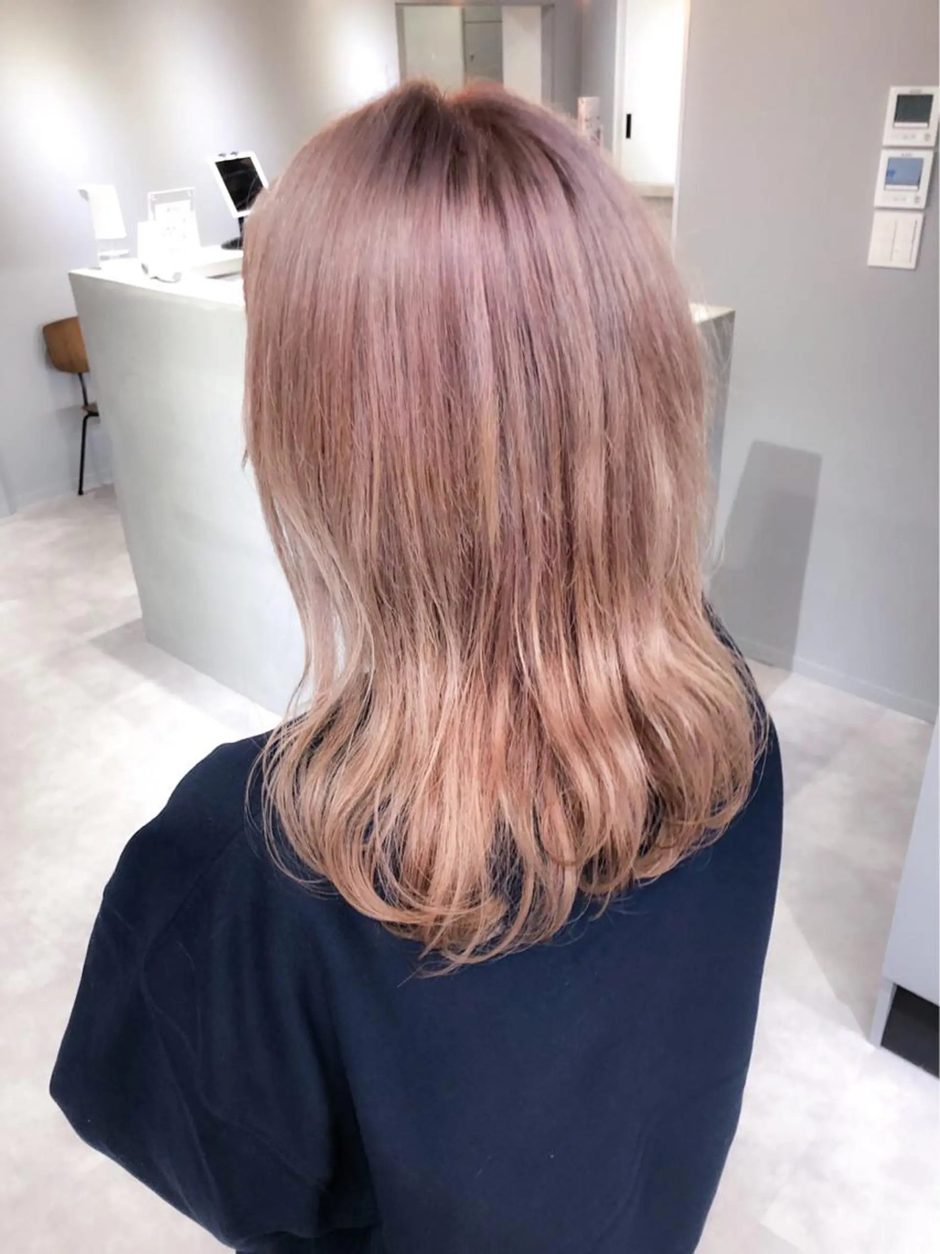 ミディアム カラー ヘアアレンジ CheRiR【シェリール】所属・cherir髪質改善 パーソナルカラー診断のヘアスタイル