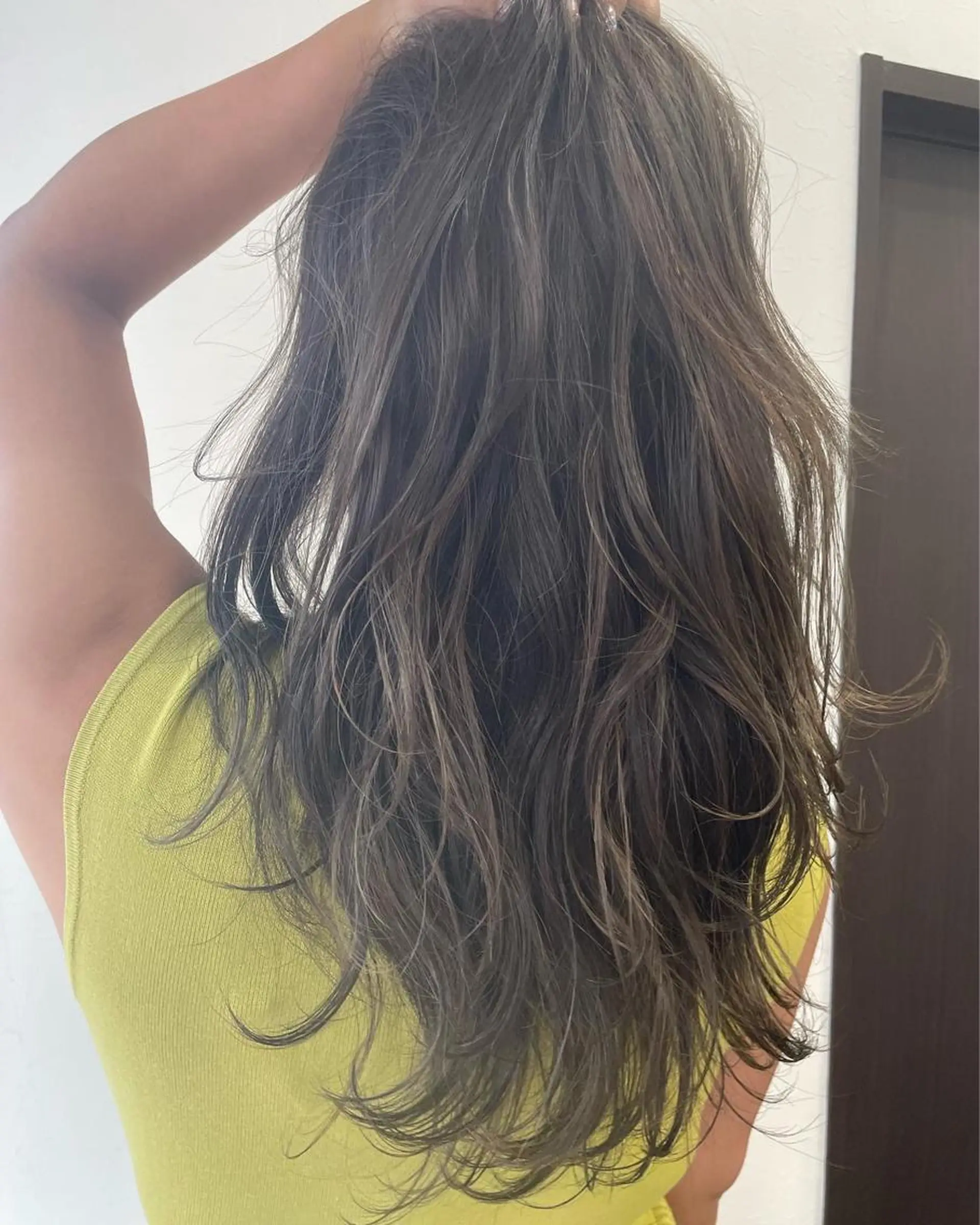 ロング カット RILOHANA所属・RILOHANA 宮平のヘアスタイル