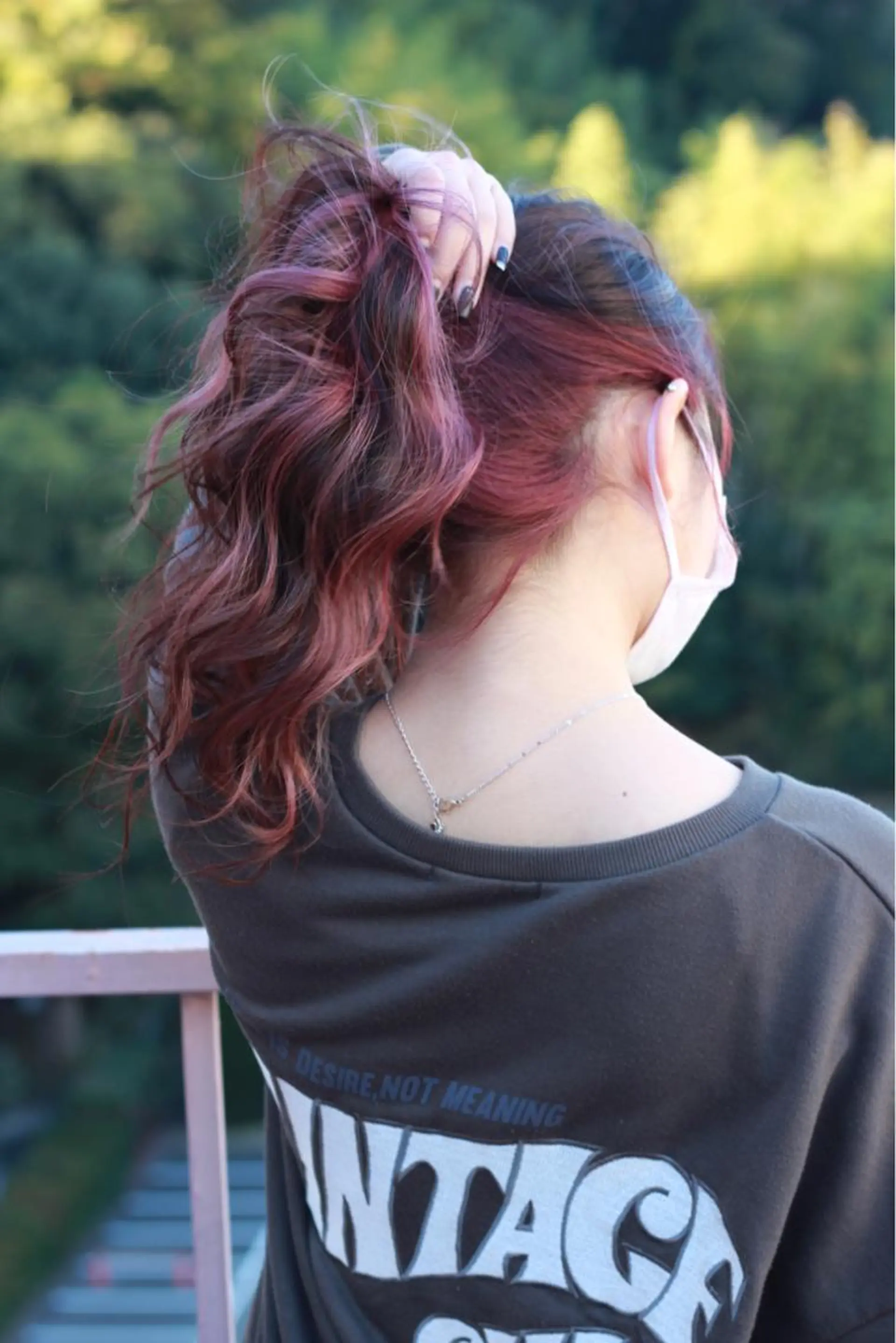 ロング カラー ブラウンカラー インナーカラー ピンクカラー レッドカラー レッドブラウン ヘアカラー Viage （ビアージュ）のヘアスタイル