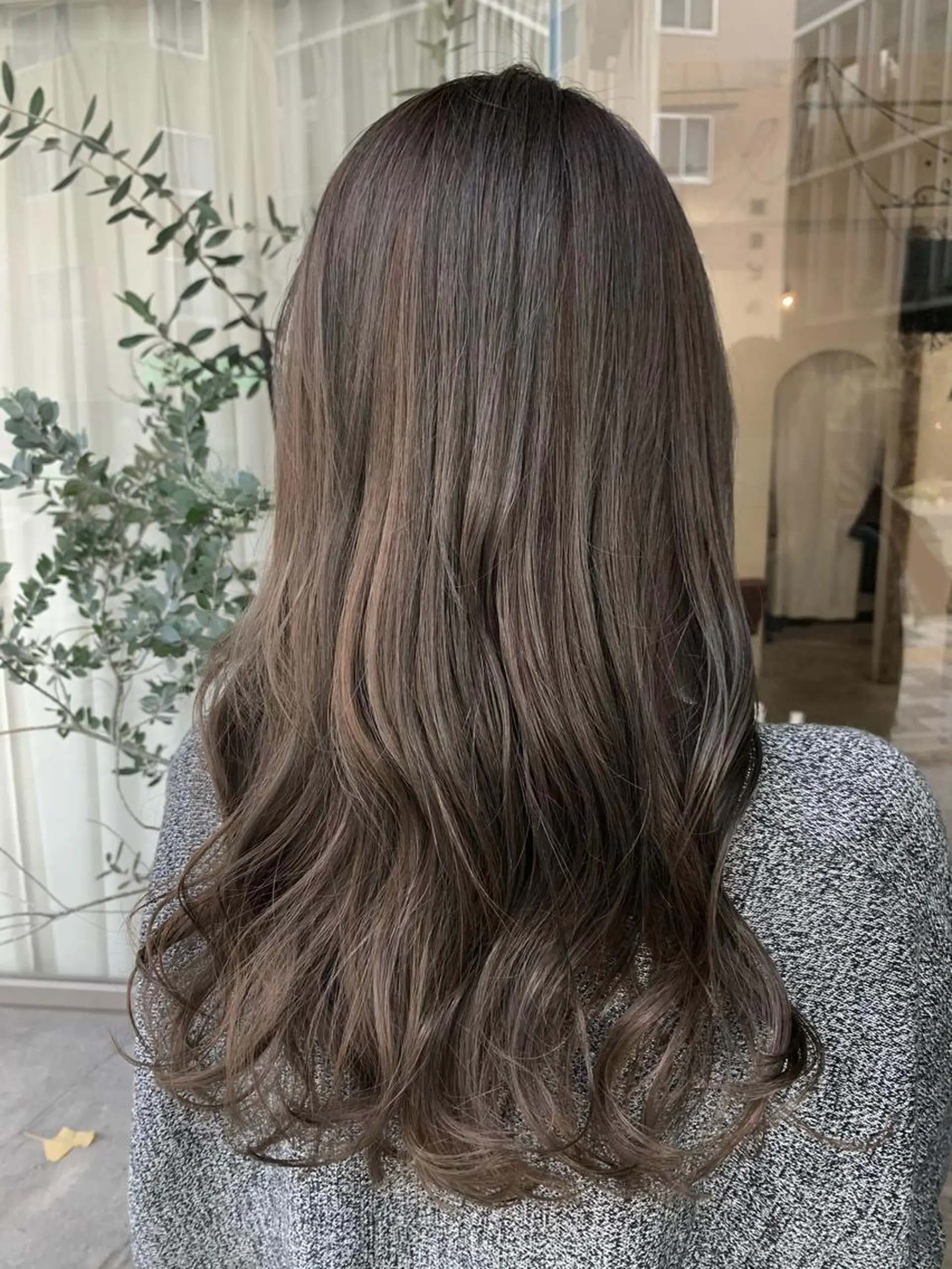 ロング カラー カット ヘアカラー fio マナミのヘアスタイル