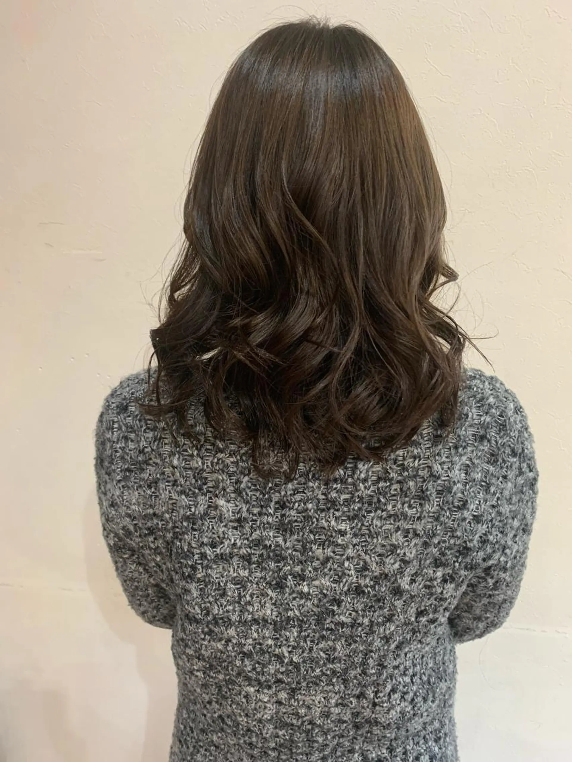 セミロング カラー アッシュ ラベンダーカラー ラベンダーアッシュ Freez狭間 裕美のヘアスタイル