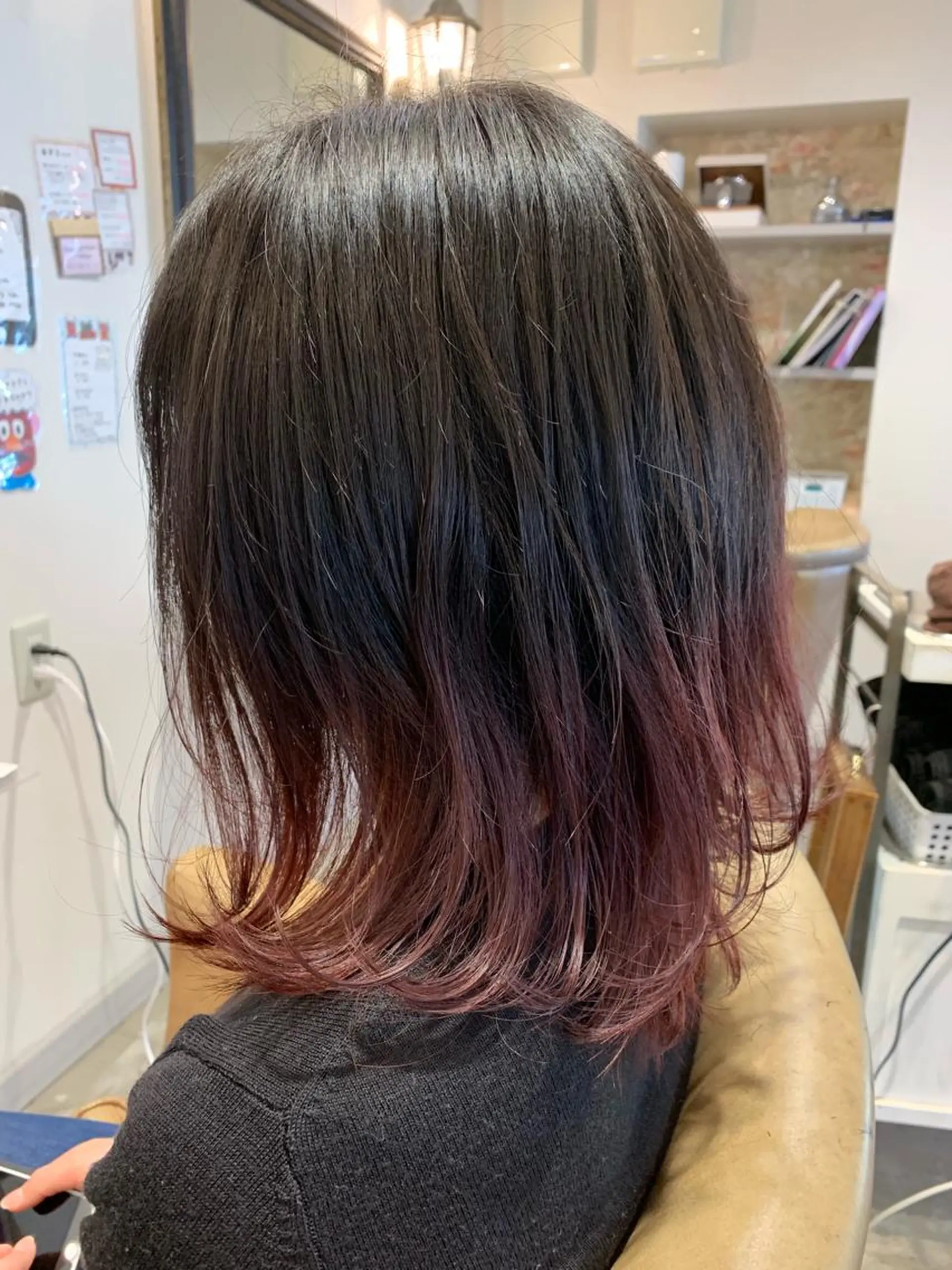 ミディアム カラー グラデーションカラー Lolonois池田 代表 鍜治本颯太のヘアスタイル