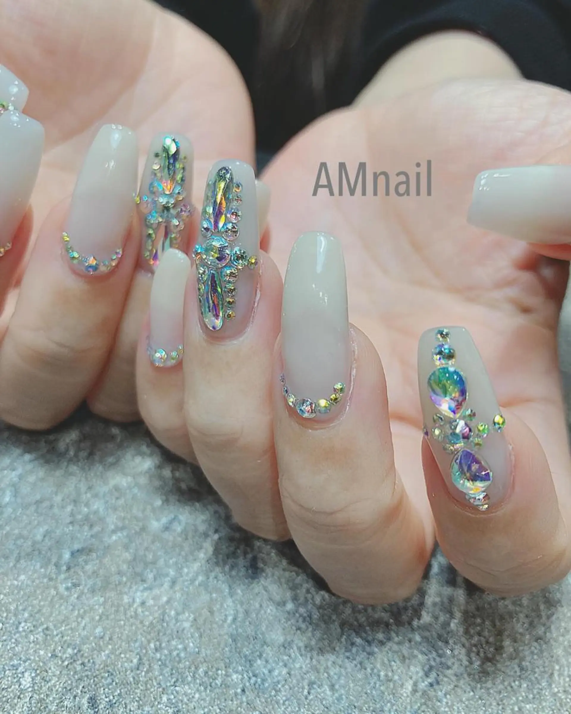 ネイル ロングネイル 持ち込み スカルプネイル ハンドネイル ネイルアーティスト SUE（スゥ）のネイルデザイン