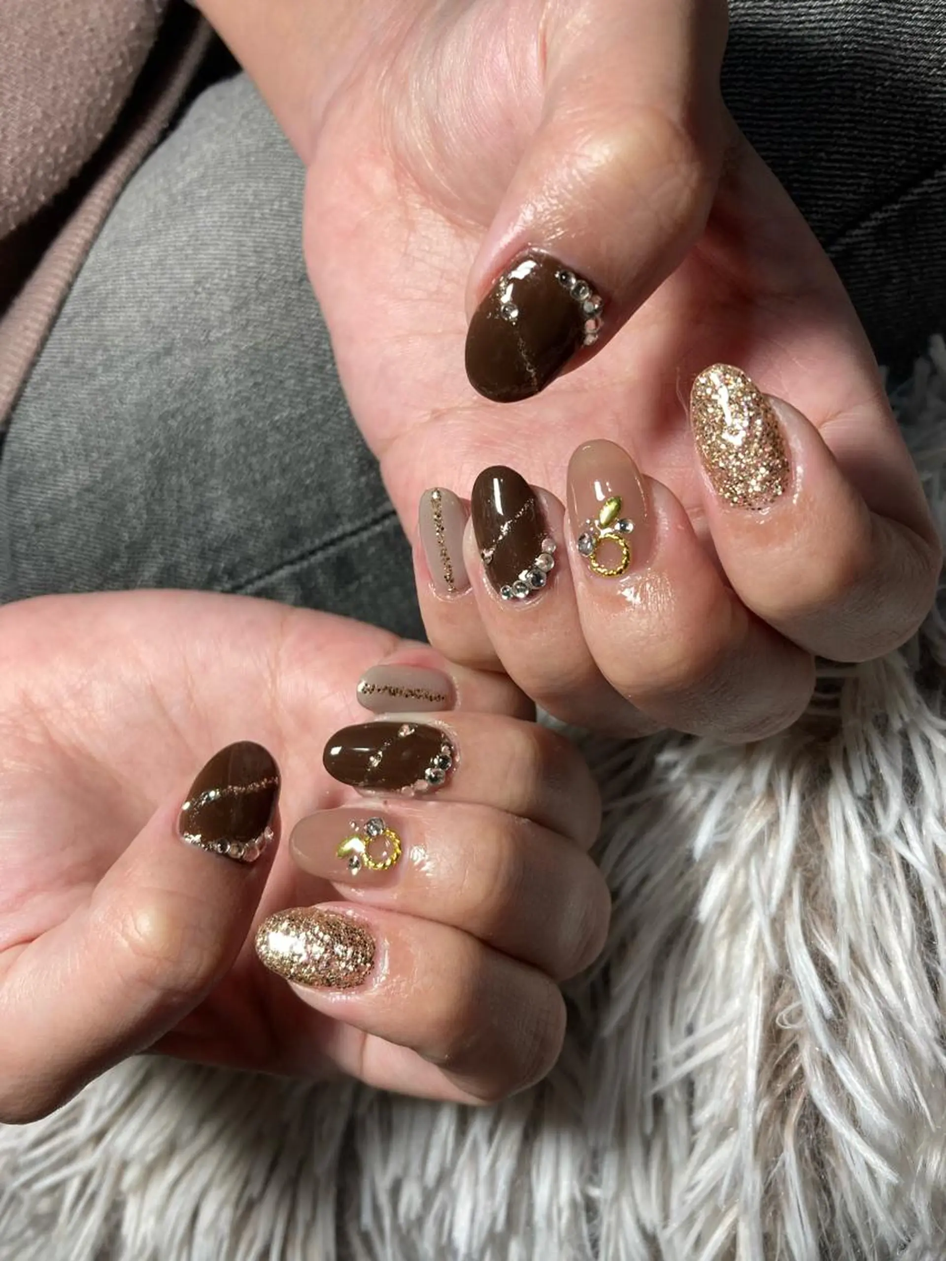 ミディアム ネイル ハンドネイル フットネイル ✴︎ Delightのネイルデザイン