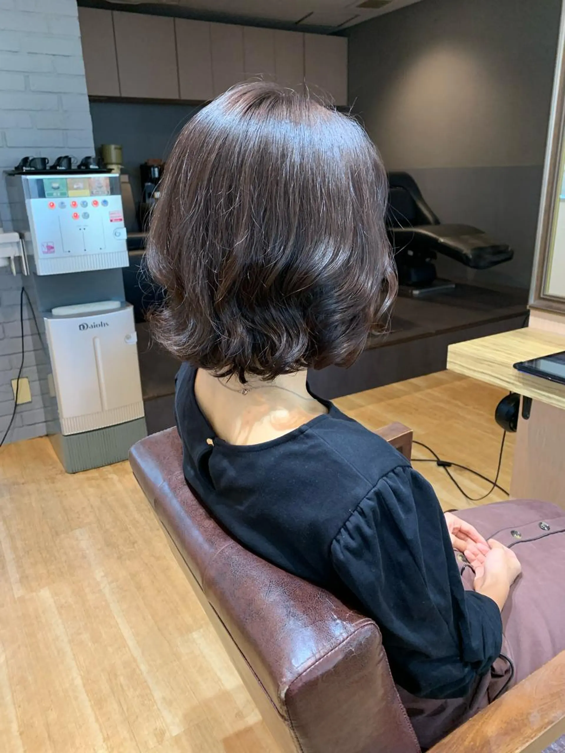 ミディアム パーマ 堀田 英樹のヘアスタイル