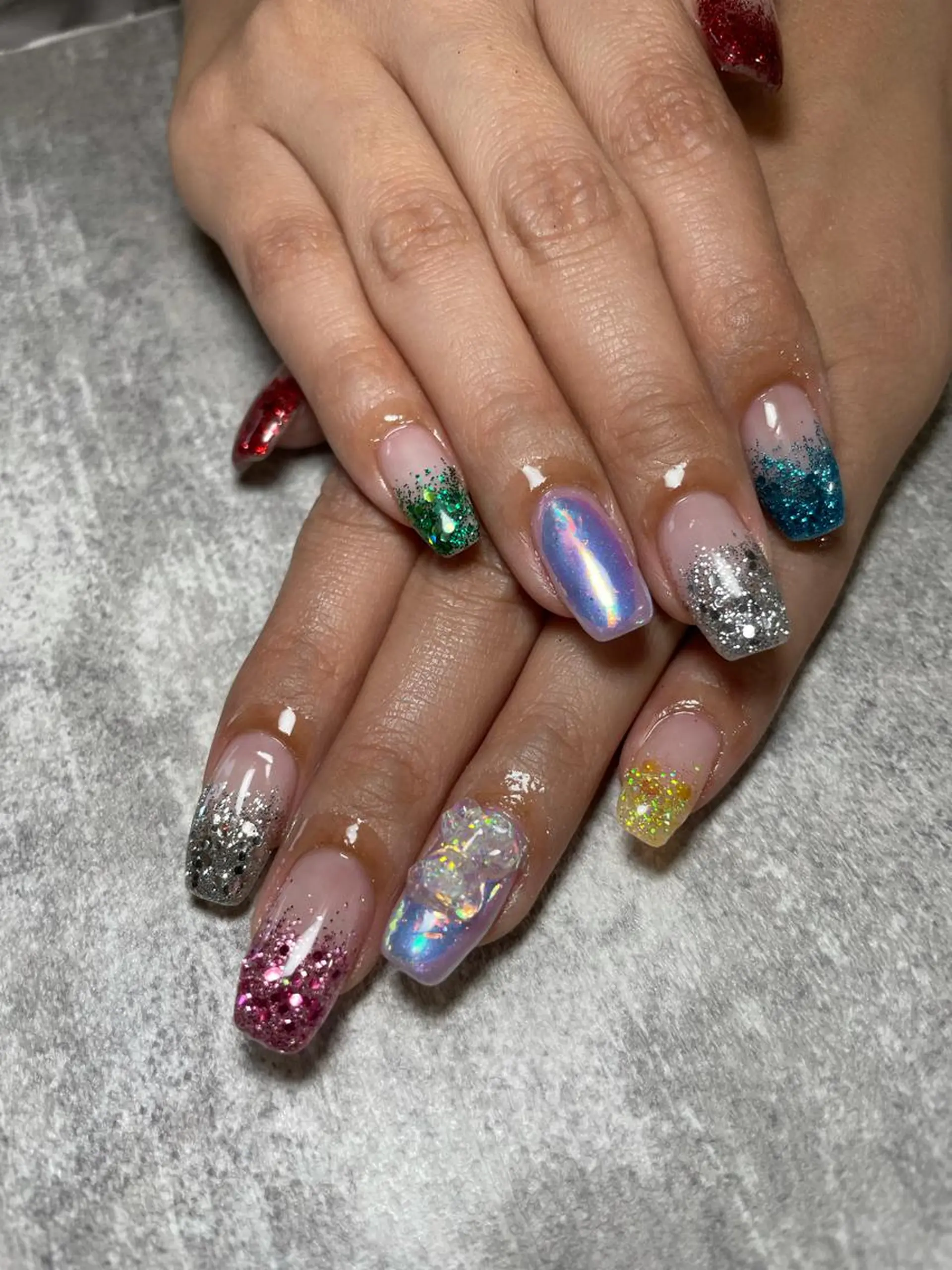ネイル グラデーション ラメ(グリッター) ラメグラデーション ハンドネイル 蓑原 佳央里のネイルデザイン