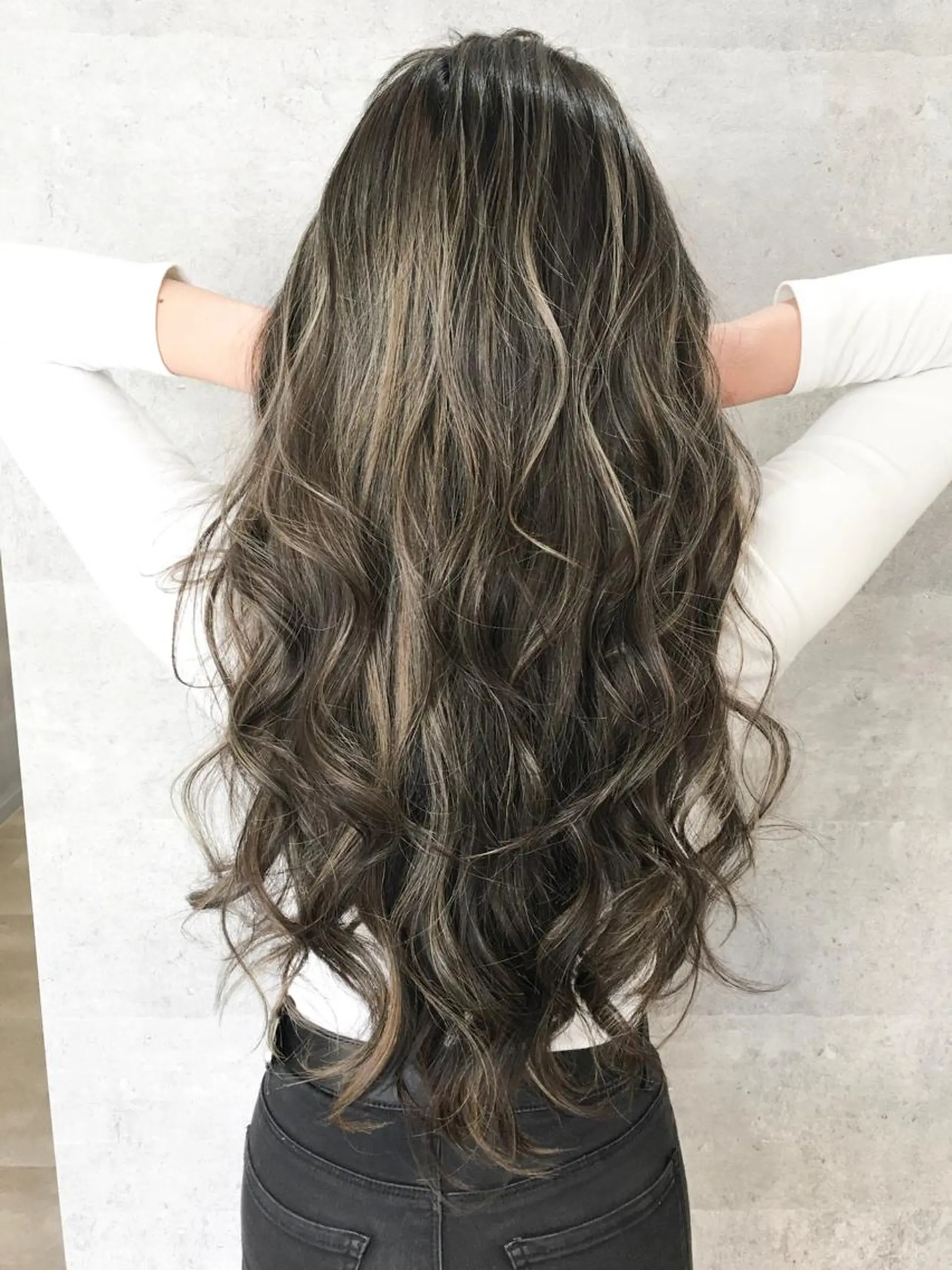 ロング カラー ヘアアレンジ ネイル マツエク・マツパ ヘアカラー トリートメント 井上 一平のヘアスタイル