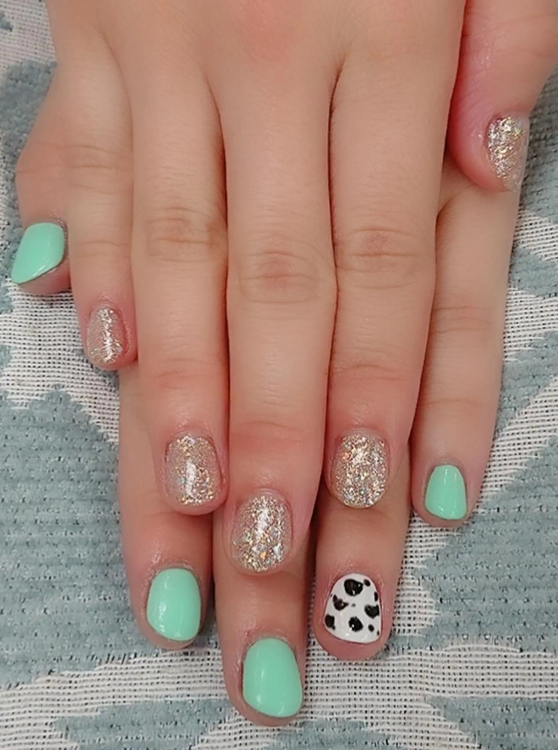 ネイル 🍒当日もOK🍒 𝑳𝑼𝑵𝑨花井のネイルデザイン