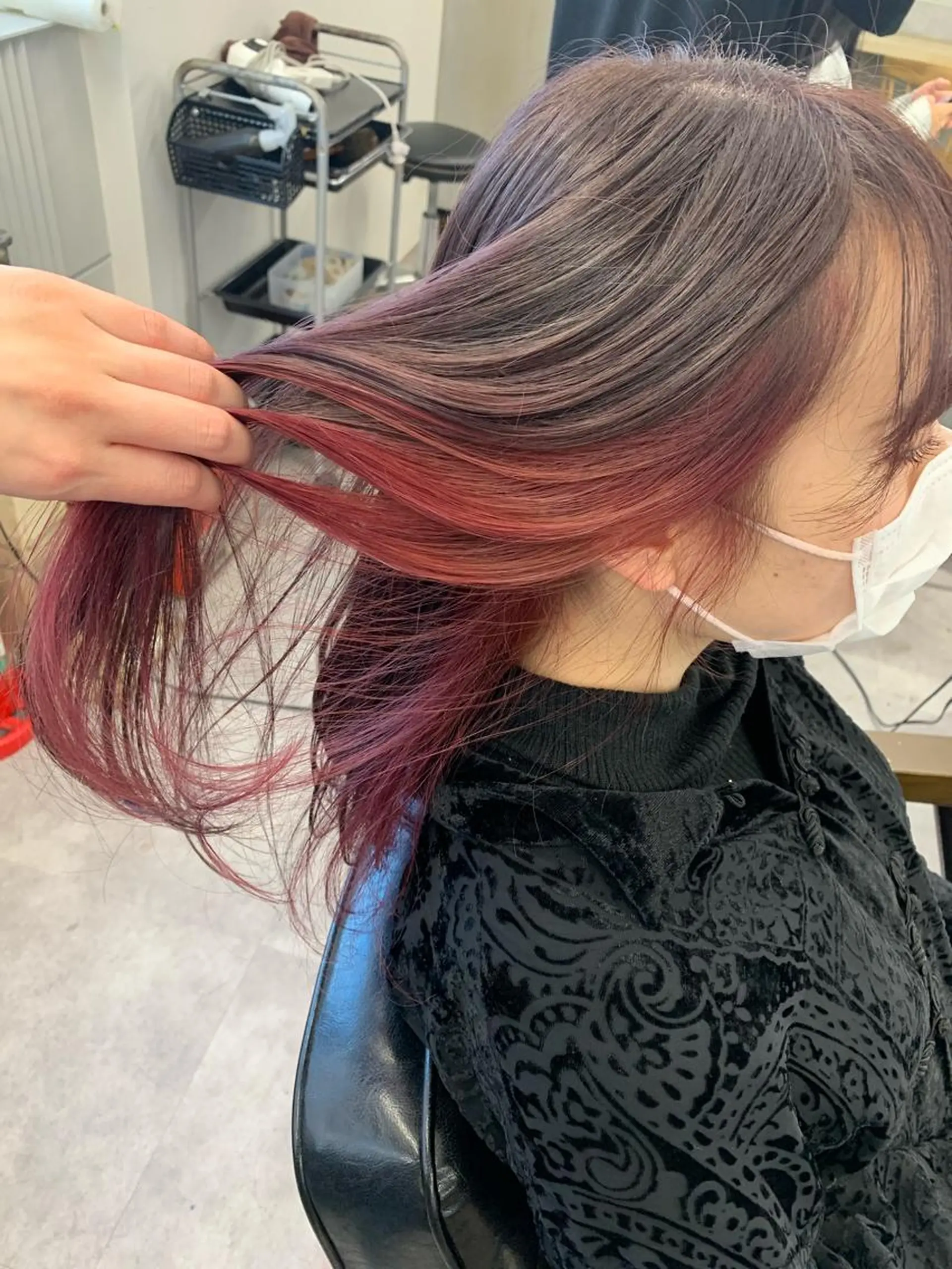 セミロング カラー ヘアカラー 🥀韓国ヘア🥀 宮津真菜のヘアスタイル