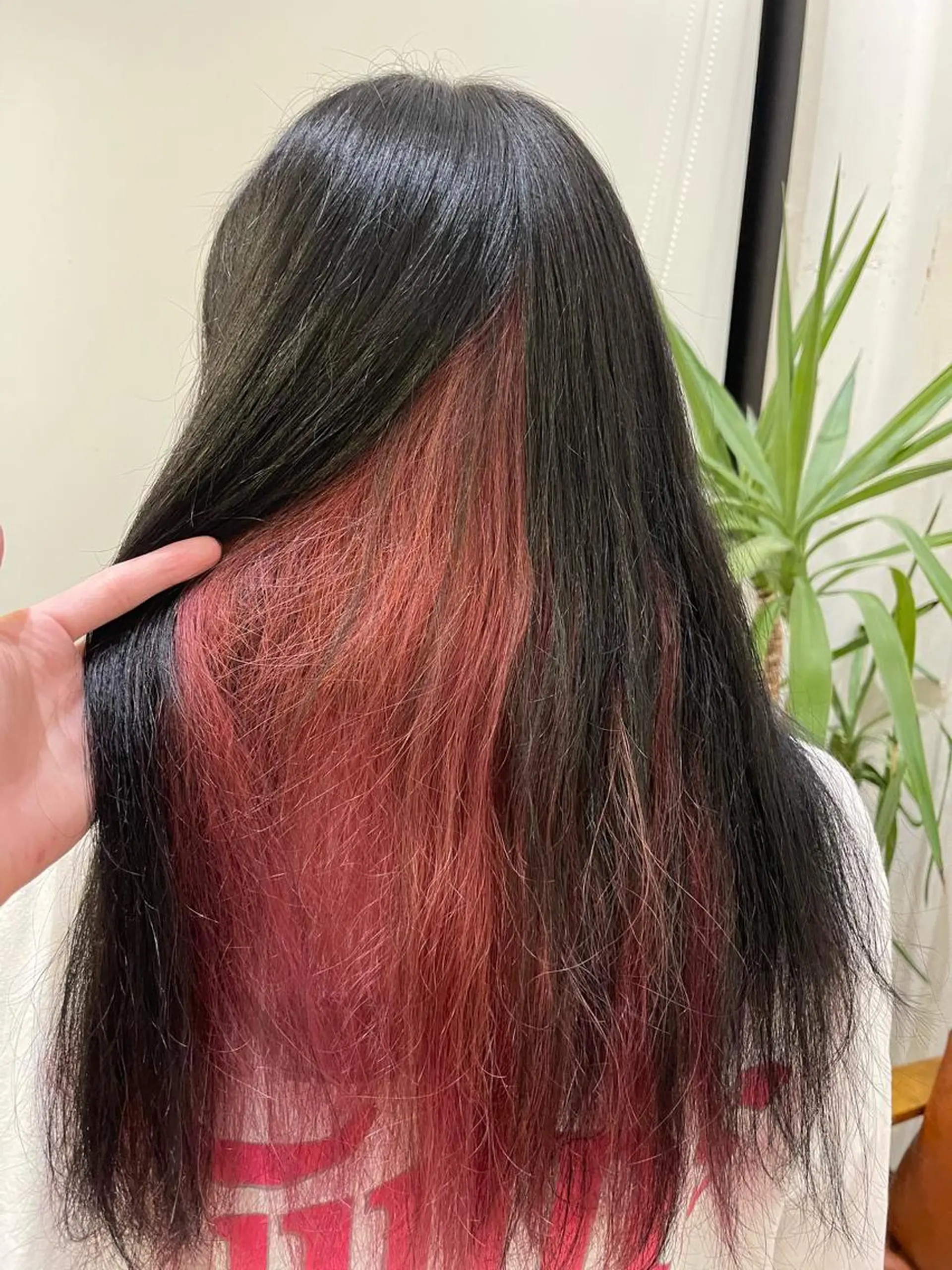 ロング ヘアカラー Rolen.所属・佐藤 海璃のヘアスタイル