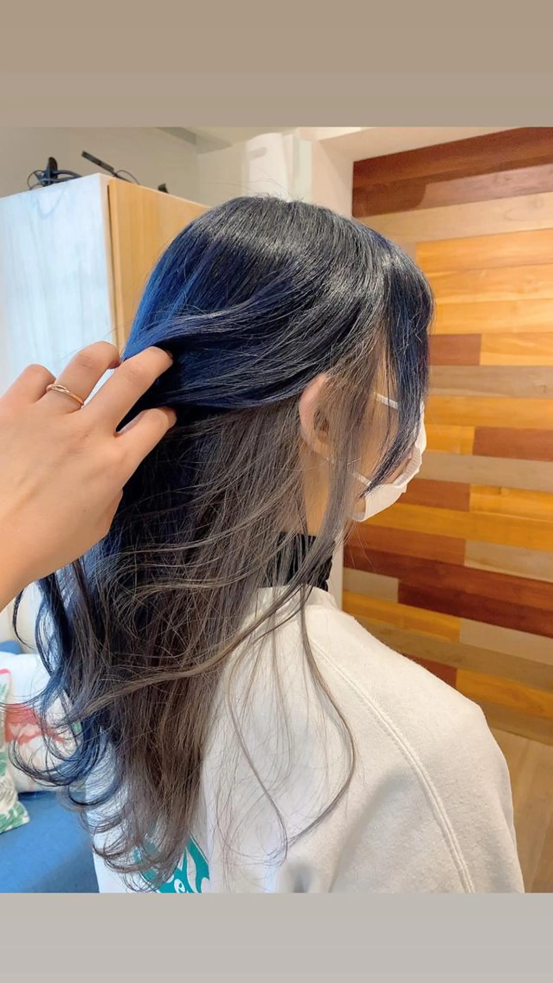 ロング カラー Ate by little所属・青木 梢のヘアスタイル