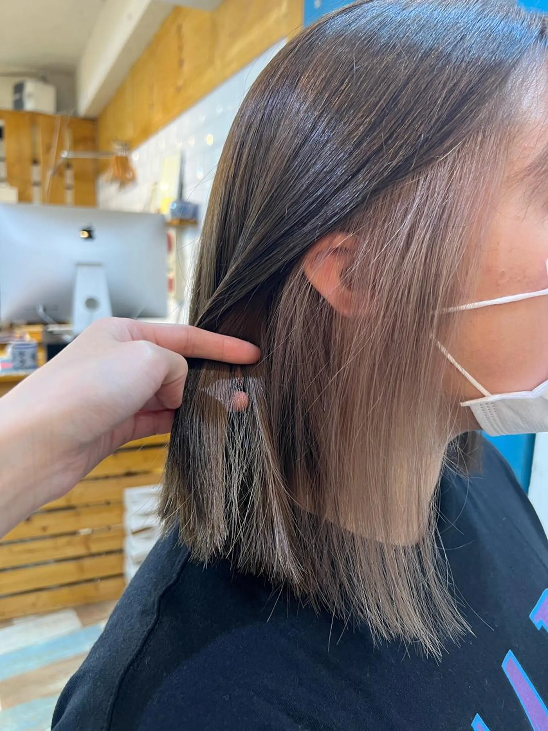 ミディアム カラー ベージュカラー ブリーチ ホワイトベージュ カット ヘアカラー トリートメント KANA/ボブ/ インナーカラー/艶髪のヘアスタイル