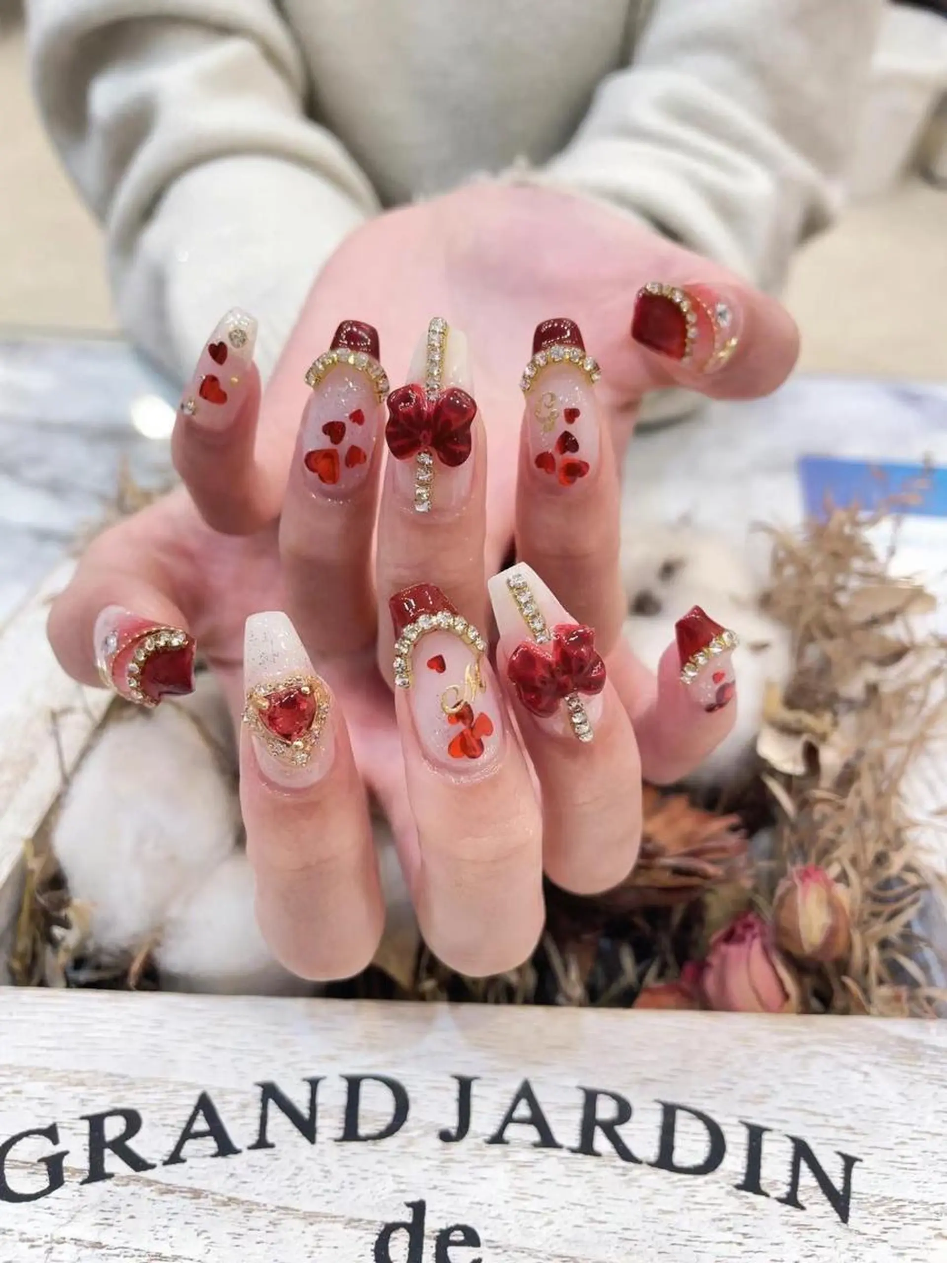 ネイル ハート 赤色 リボン Babarla Nailのネイルデザイン