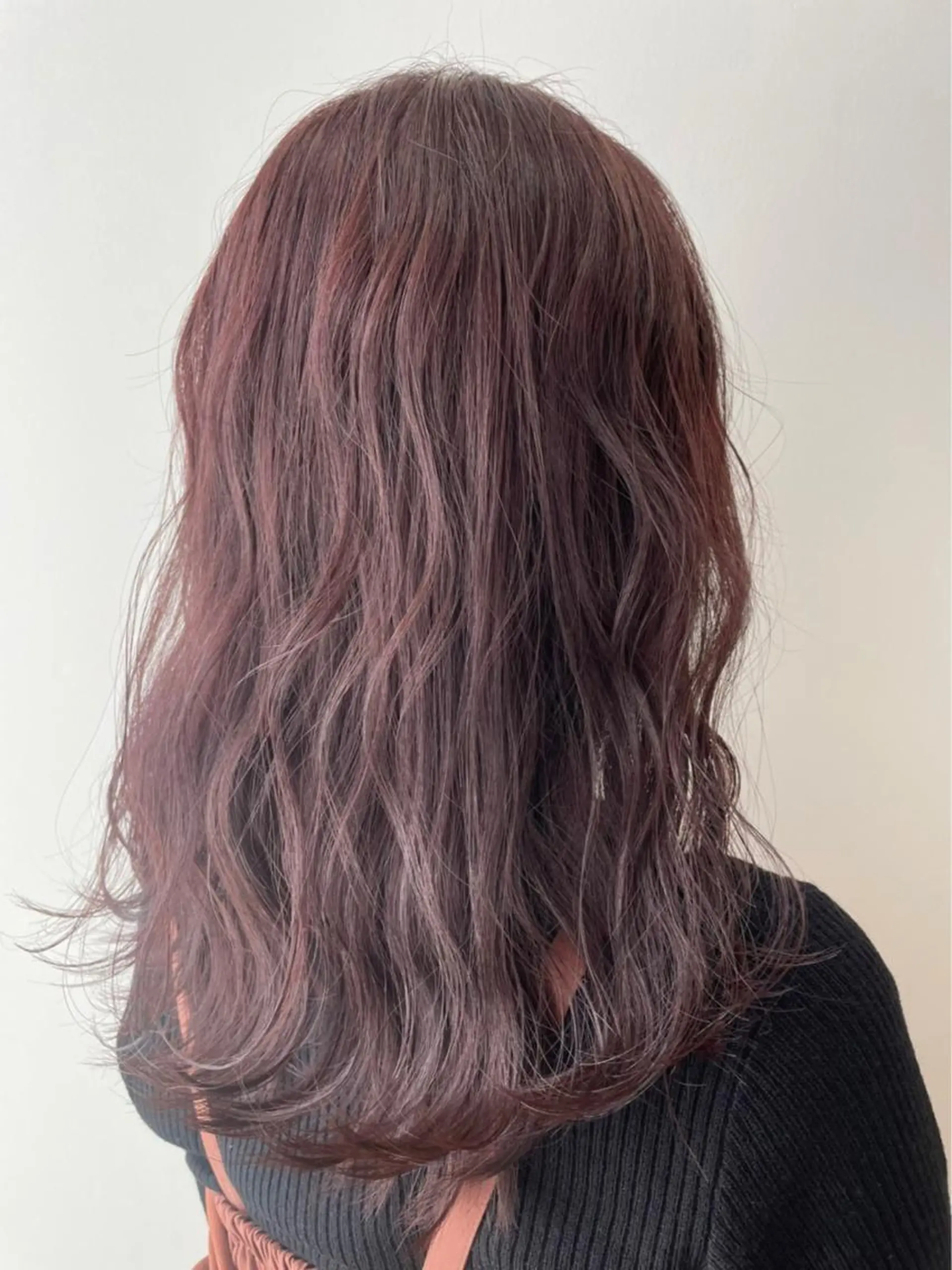 セミロング カット 棚橋 光海のヘアスタイル