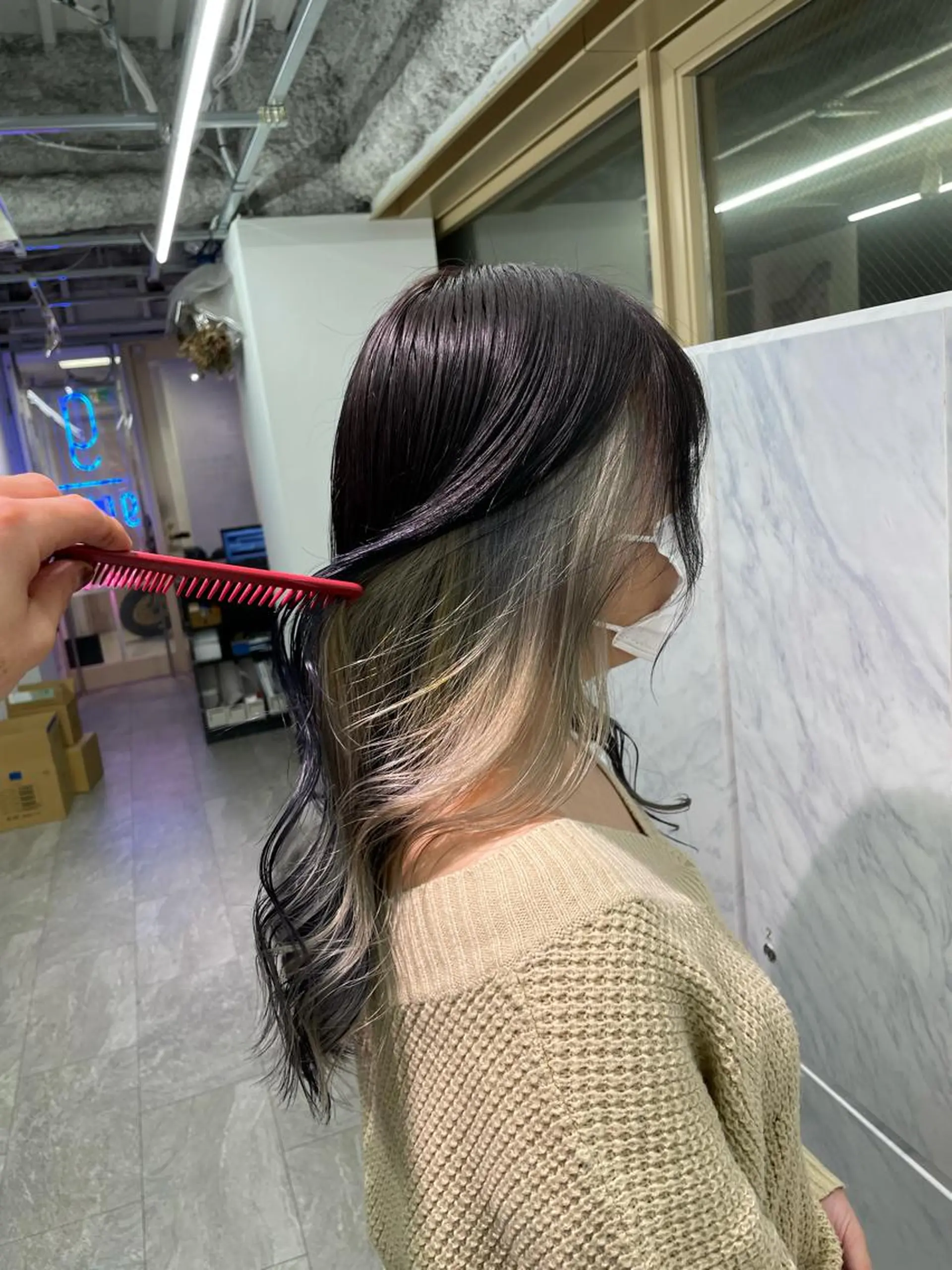 ロング カラー ベージュカラー ブリーチ インナーカラー ホワイトベージュ ヘアカラー 🌈プルエクステ& ハイトーン🌈関飛鳥のヘアスタイル