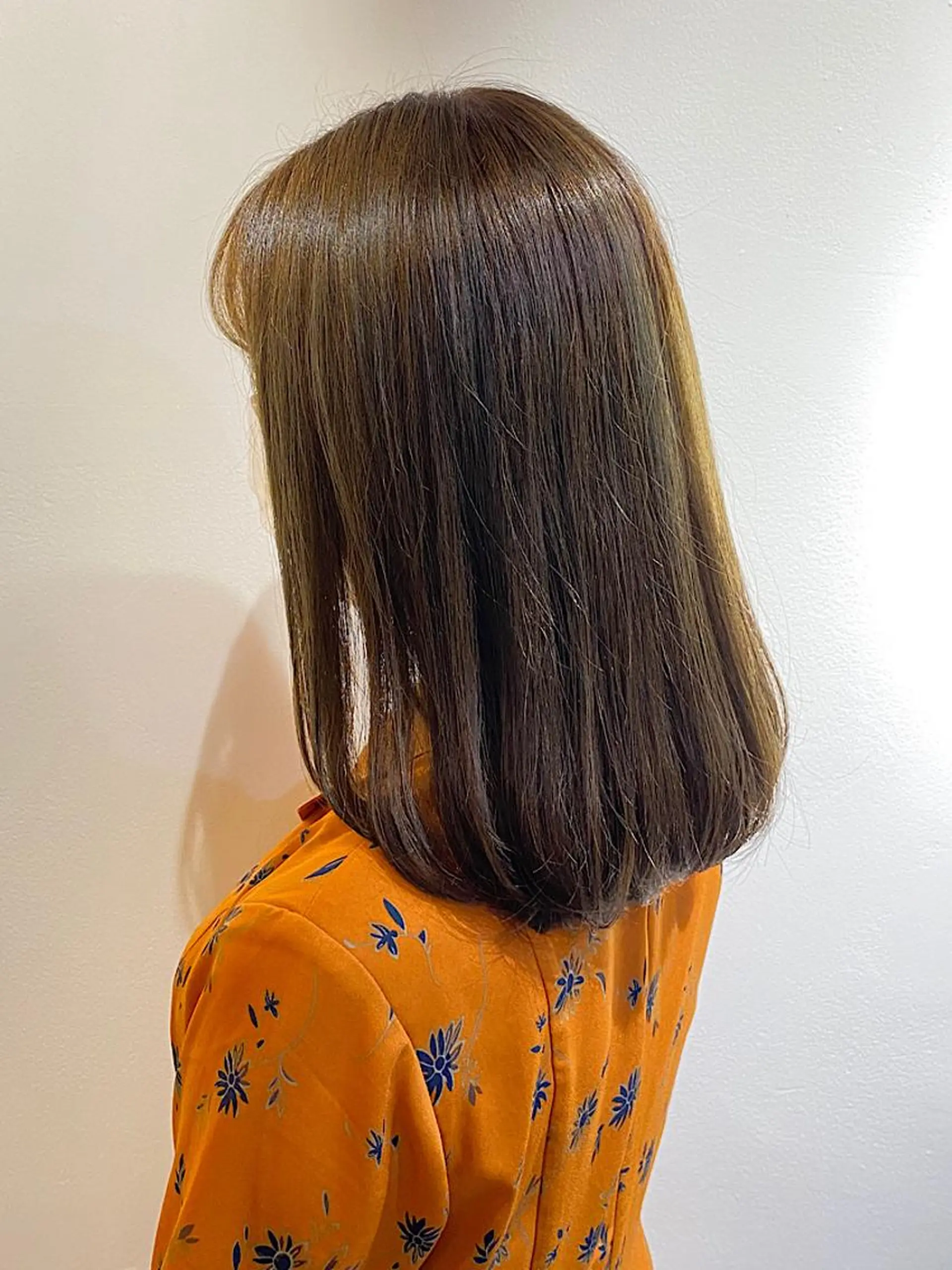 セミロング カラー 透明感カラー オリーブカラー オーガニックカラー 🫧縮毛矯正🫧ai hara🫧表参道のヘアスタイル