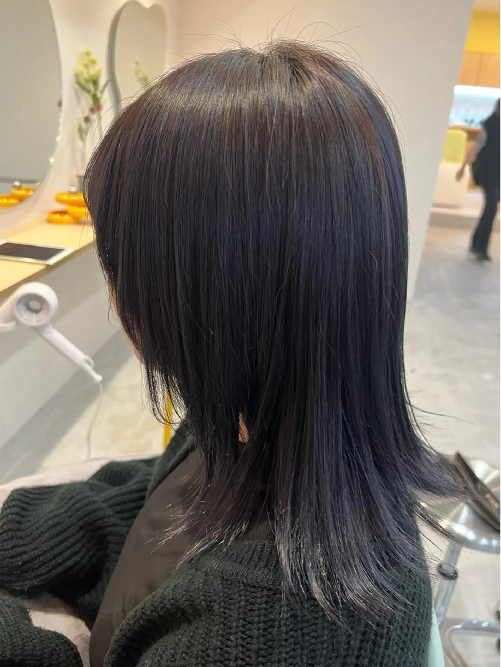 ミディアム カラー ブリーチ ブルーカラー ブルーラベンダー ラベンダーカラー カット ヘアカラー mizuki ,のヘアスタイル