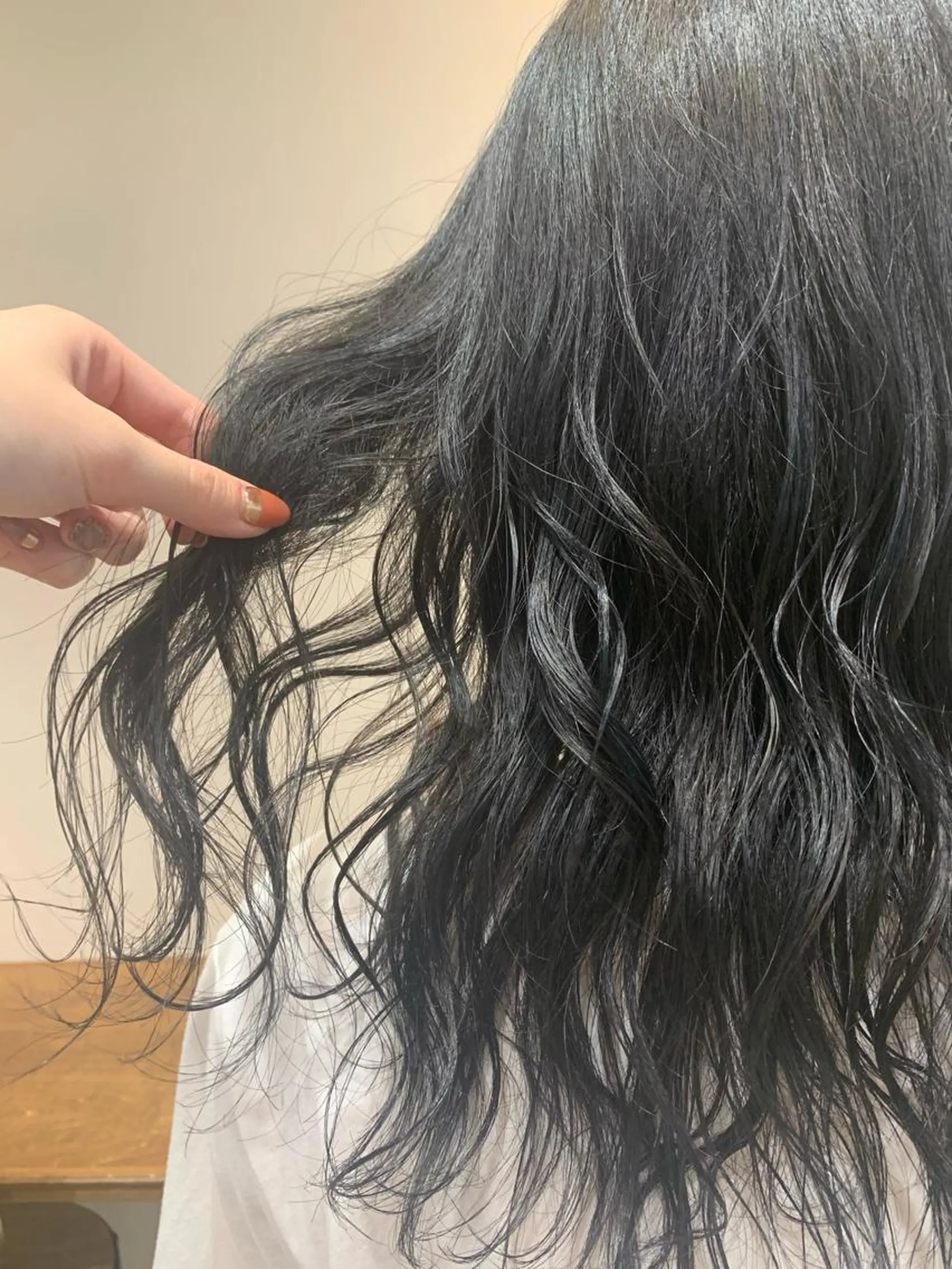 ロング カラー ハイトーン/レイヤー 💜Akaneのヘアスタイル