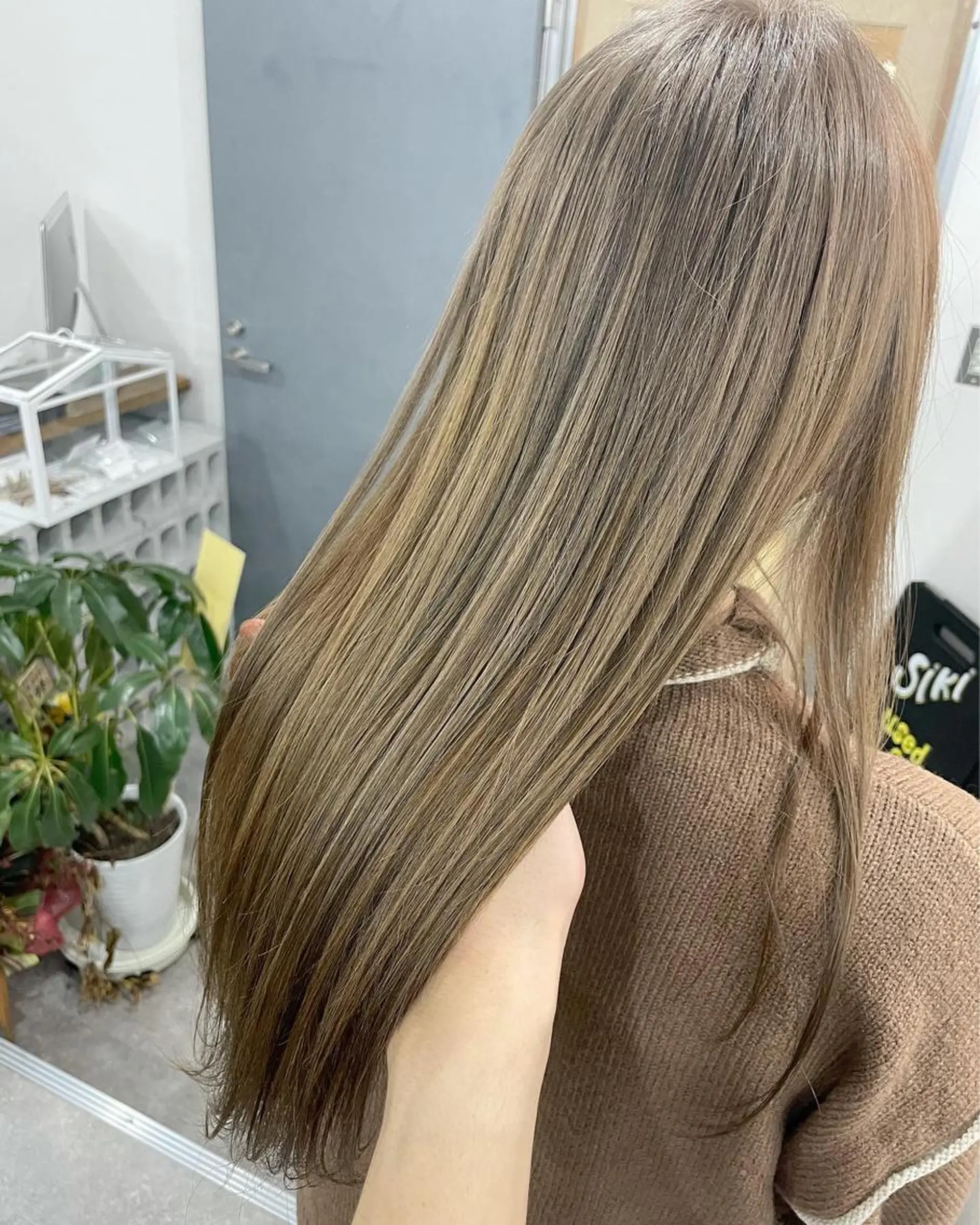 ロング カラー パーマ ヘアアレンジ メンズ キッズ ネイル マツエク・マツパ メンズバレイヤージュ メンズブリーチ フェードカット メンズハイライト メンズインナーカラー メンズ特化 しゅうへいのヘアスタイル