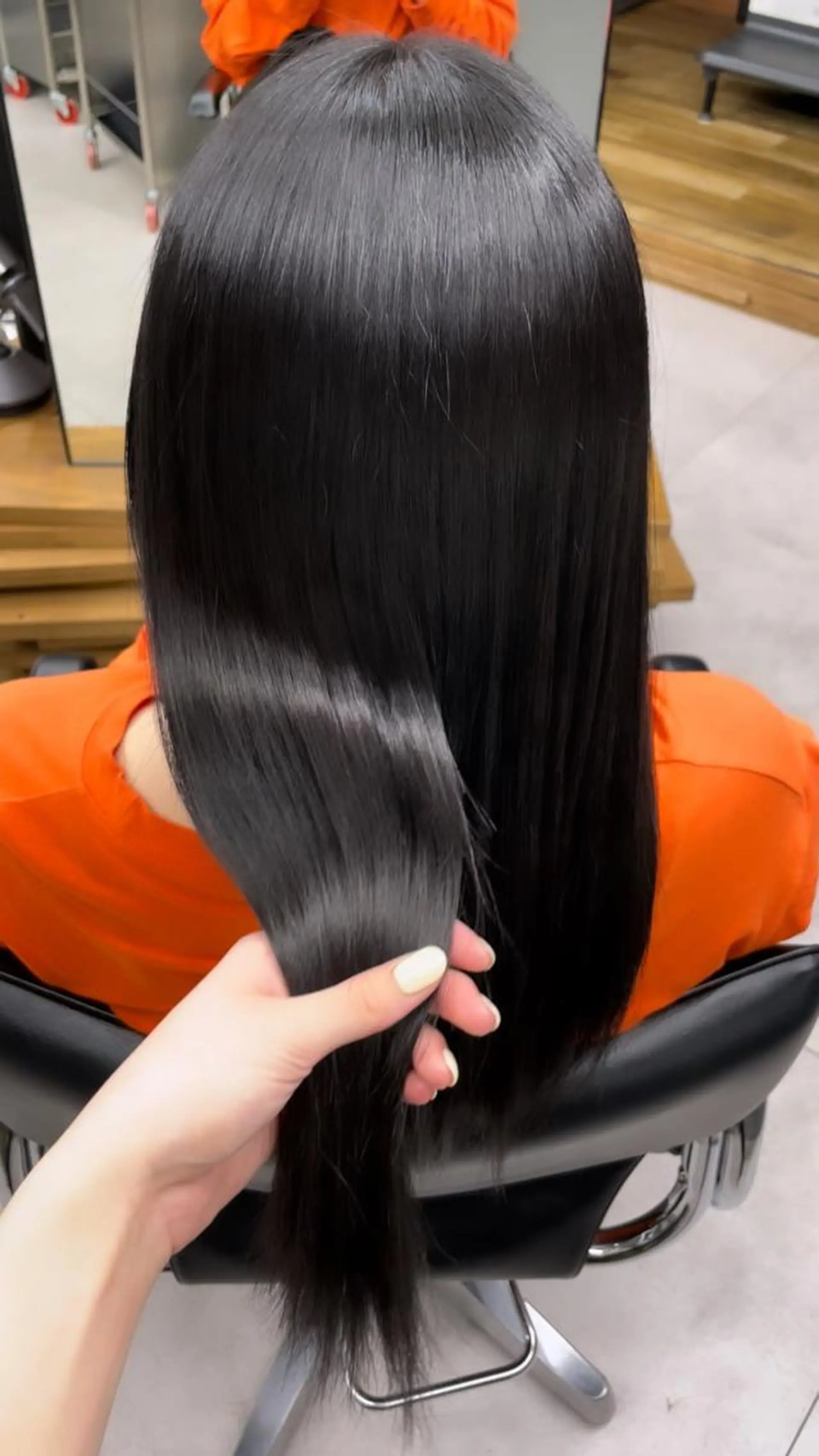 ロング カラー 透明感カラー トリートメント 縮毛矯正 NNN(スリーエヌ)所属・yuina 【NNN】のヘアスタイル