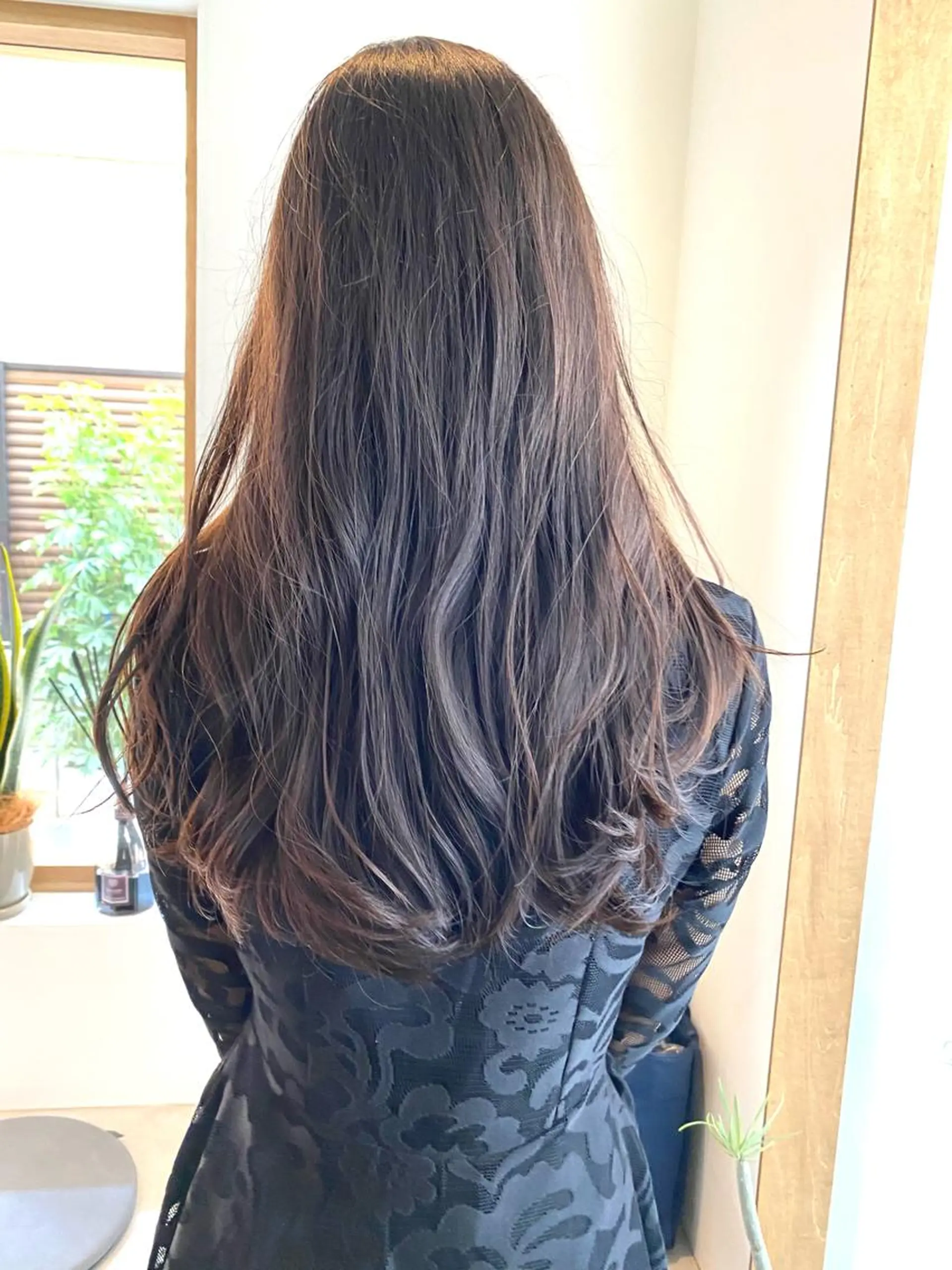 ロング カラー 美髪ストレート 川本雄己のヘアスタイル