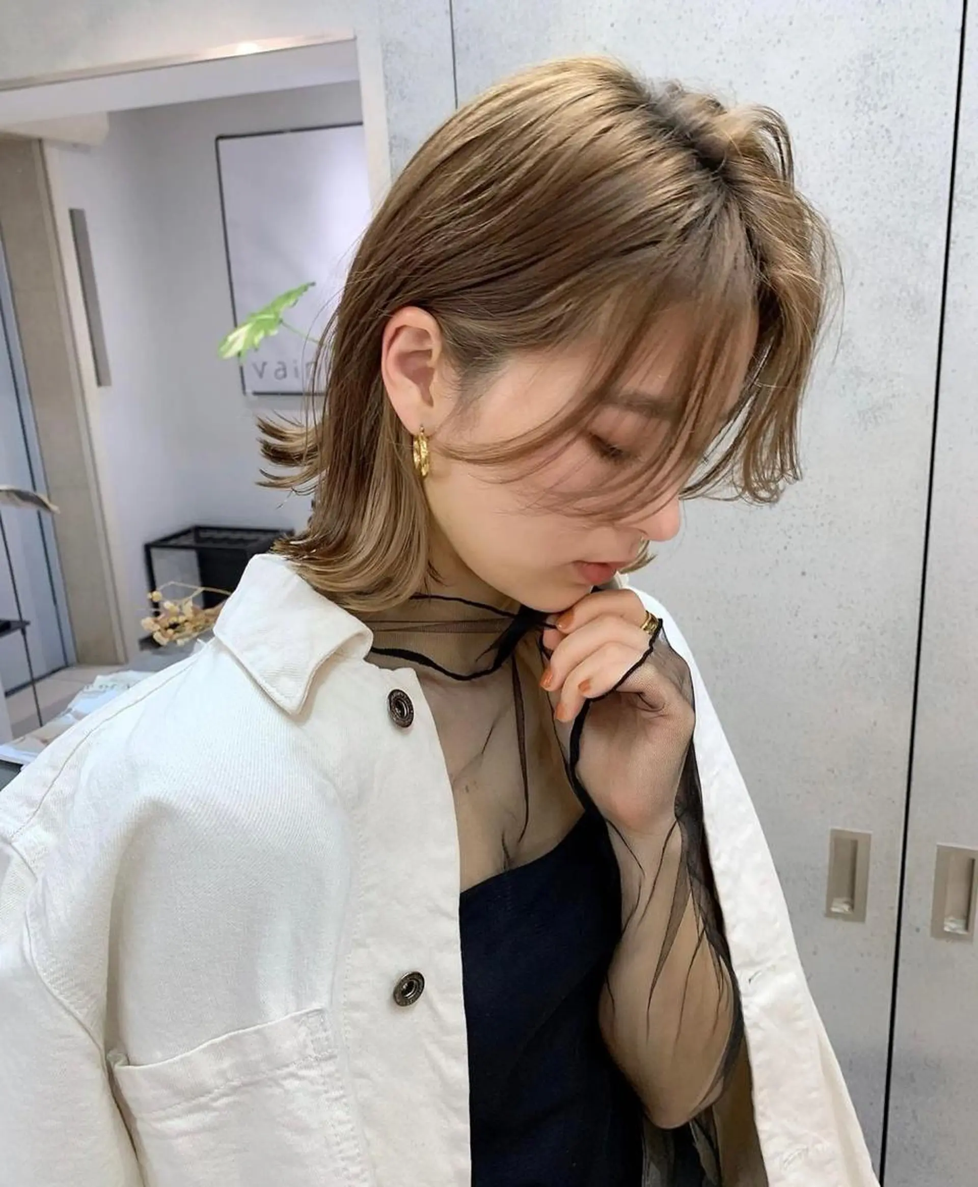 ミディアム カラー ボブ・顔まわり 💎愛唯(めい)のヘアスタイル