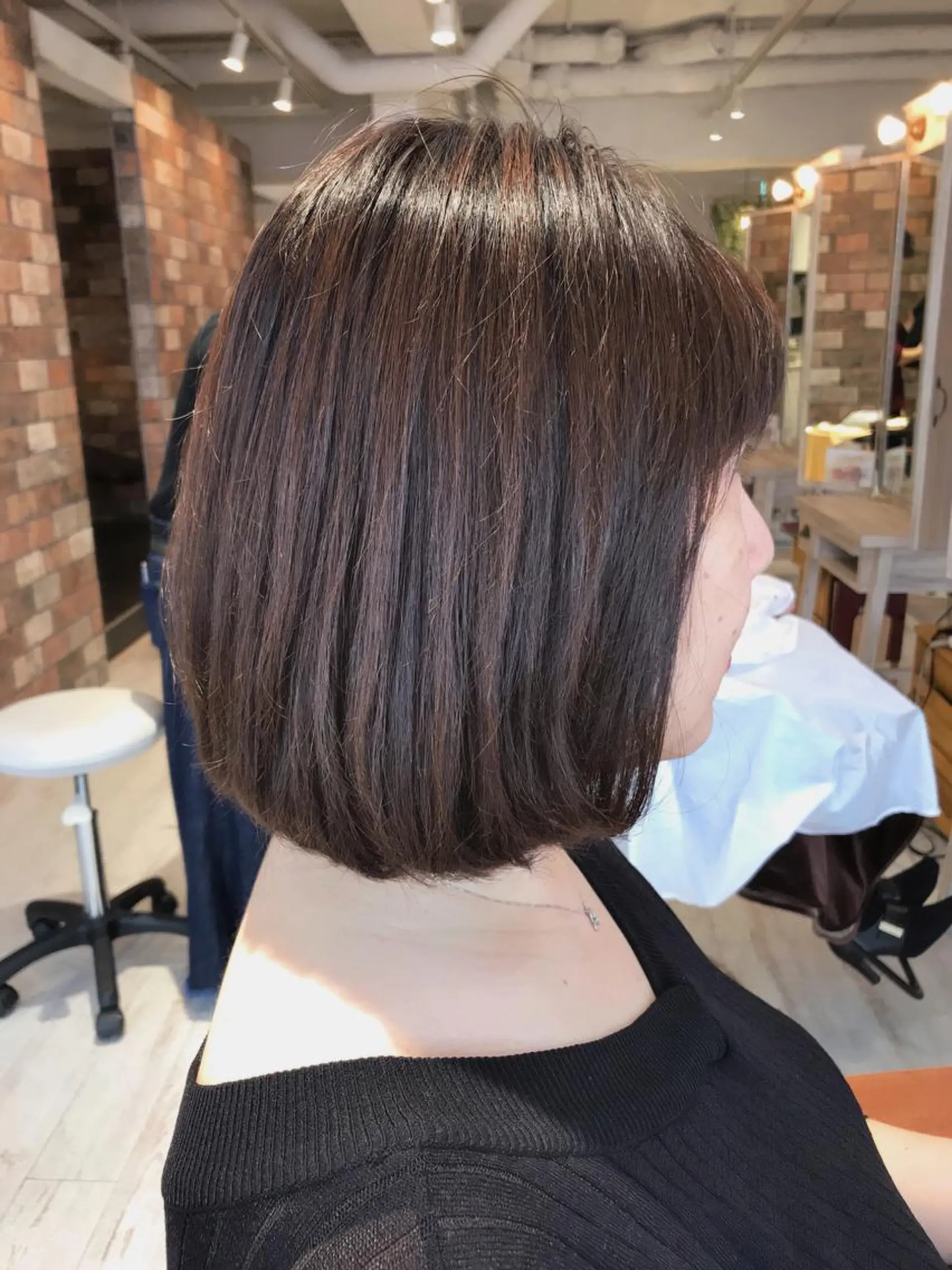 ショート ボブ ミルクティーベージュ 山本勝志のヘアスタイル