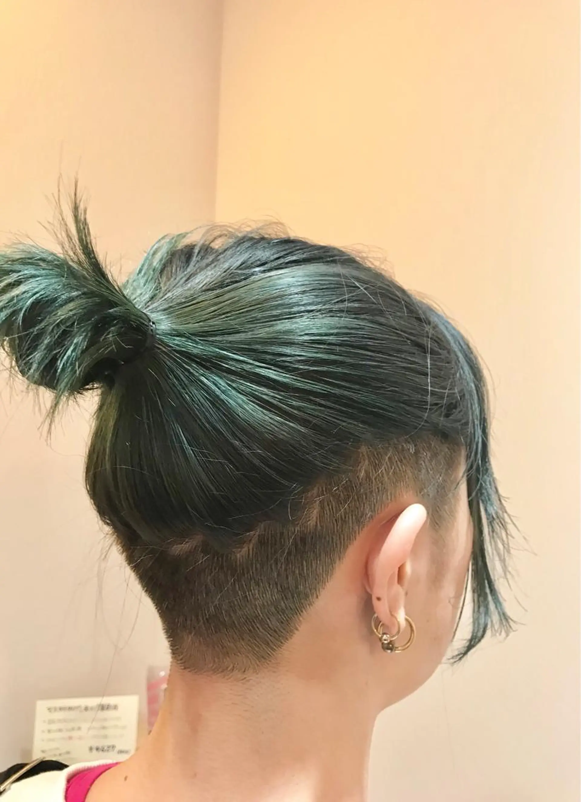 ショート カラー メンズ 刈り上げ アッシュ Hair Musee   柱店所属・topstylist 吉住 早織のヘアスタイル