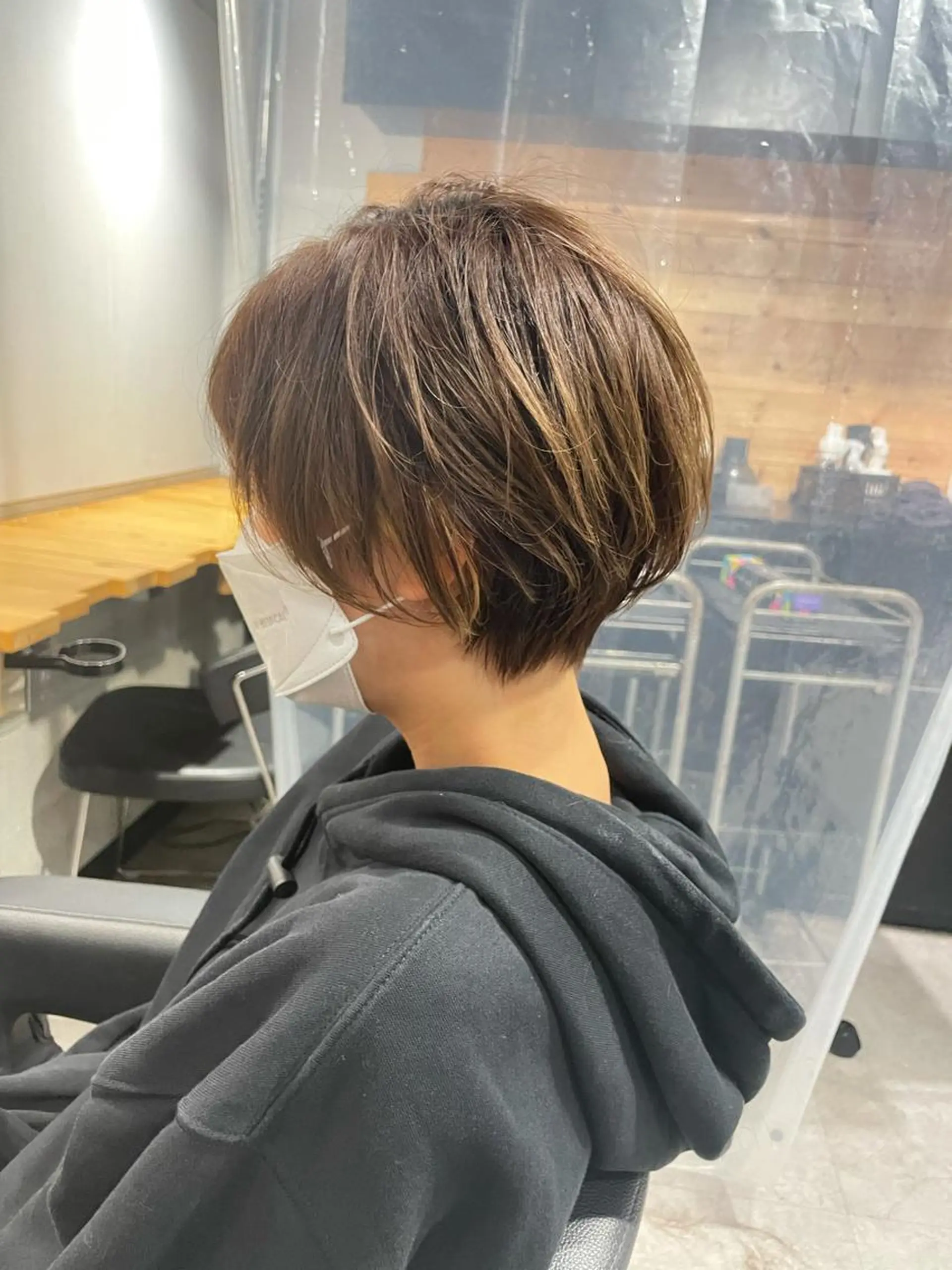 ミディアム カラー カット ヘアカラー トリートメント ヘッドスパ 🦋ハイトーンボブ ショート🦋トシキのヘアスタイル