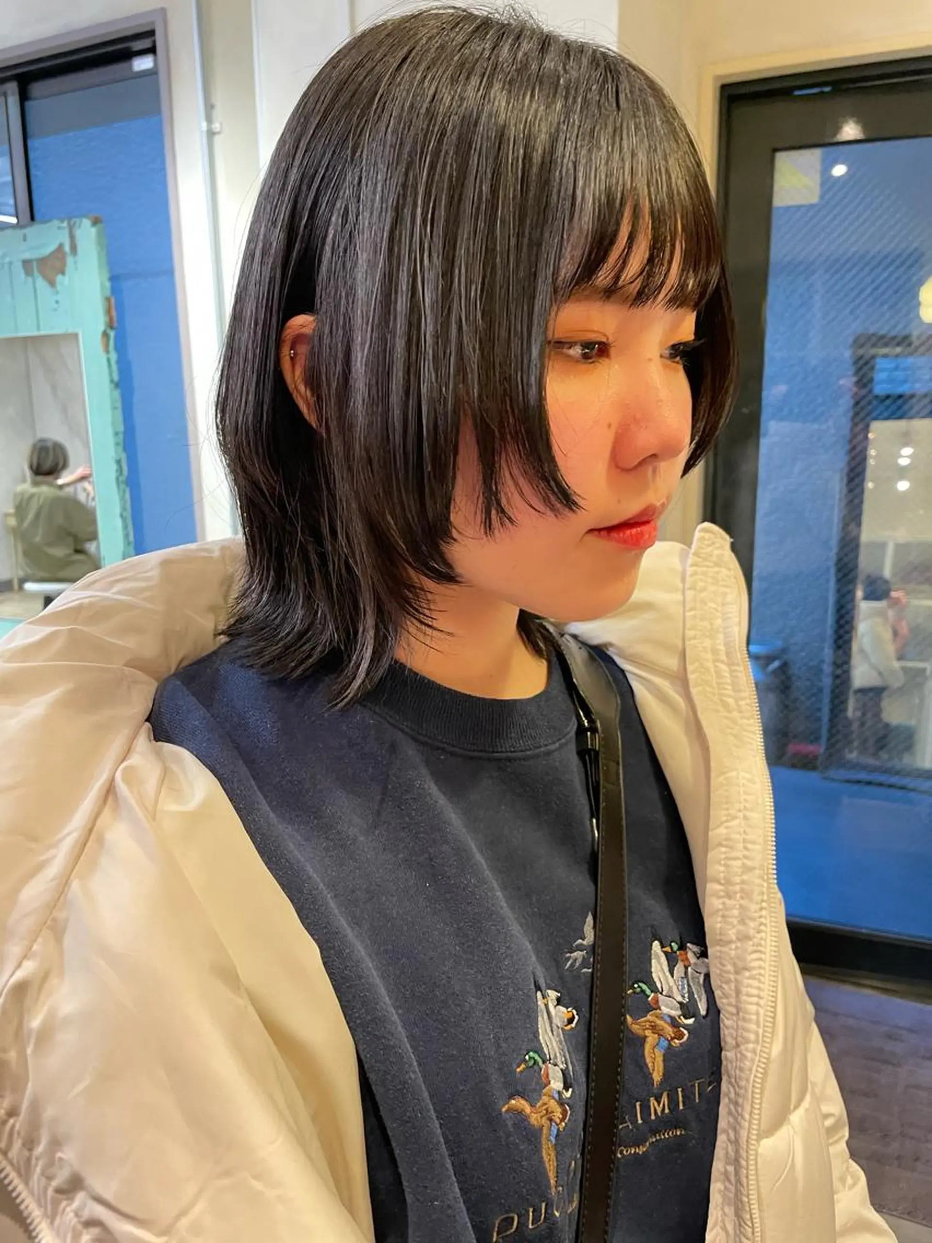 ショート カラー 黒髪 ブルーカラー ブルーブラック レイヤーカット ウルフカット カット ヘアカラー トリートメント SALOWIN所属・ブリーチ✨ ボブ✨レイヤーのヘアスタイル