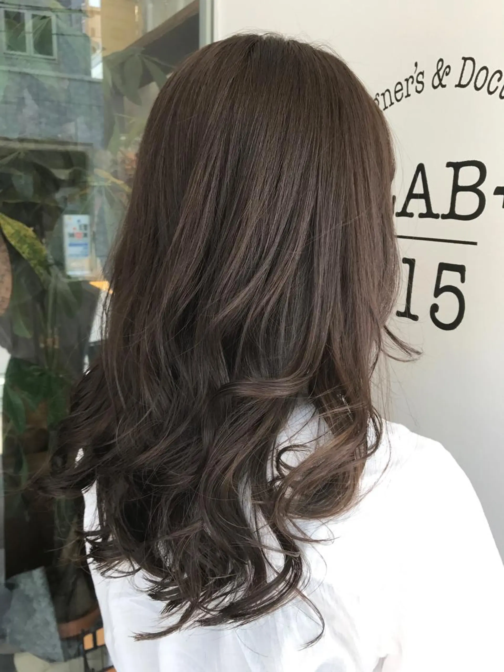 ロング カラー アッシュ トリートメント ひろせ かなのヘアスタイル