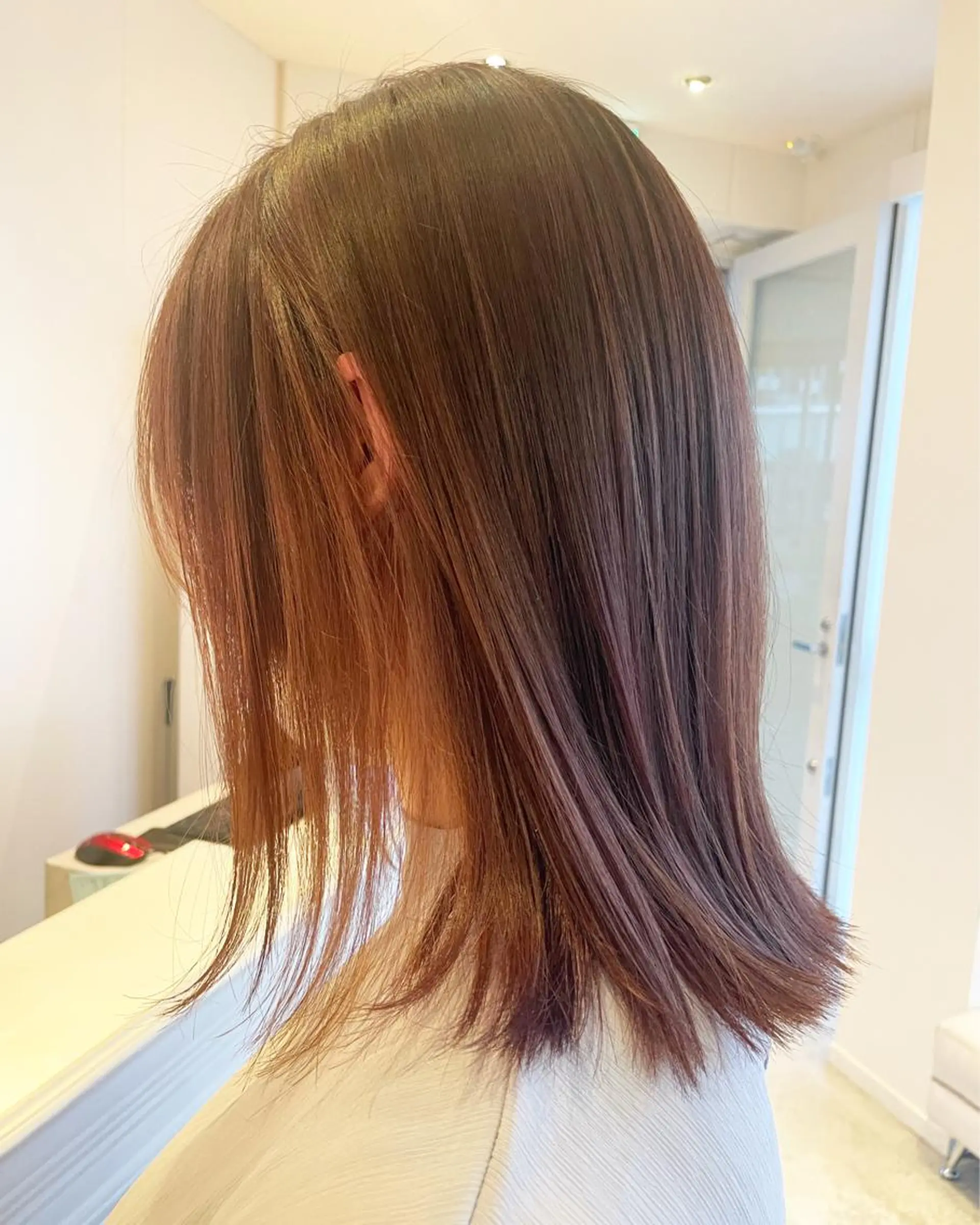 セミロング カラー グレージュ ピンクカラー La Sente東 寿恵のヘアスタイル