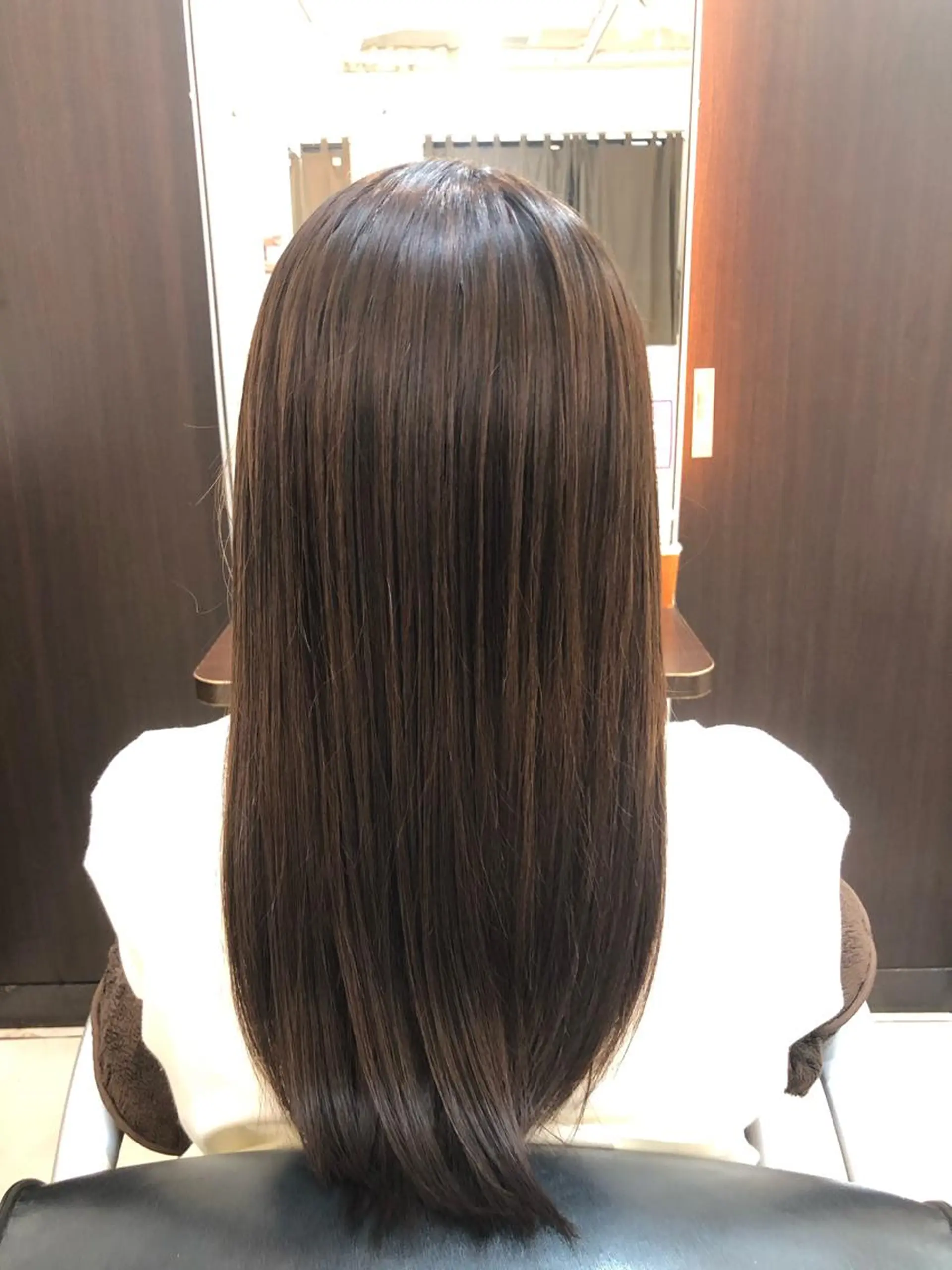 カラー ブリーチ ブリーチなしカラー ショートボブ✨️ 池田芽生のヘアスタイル