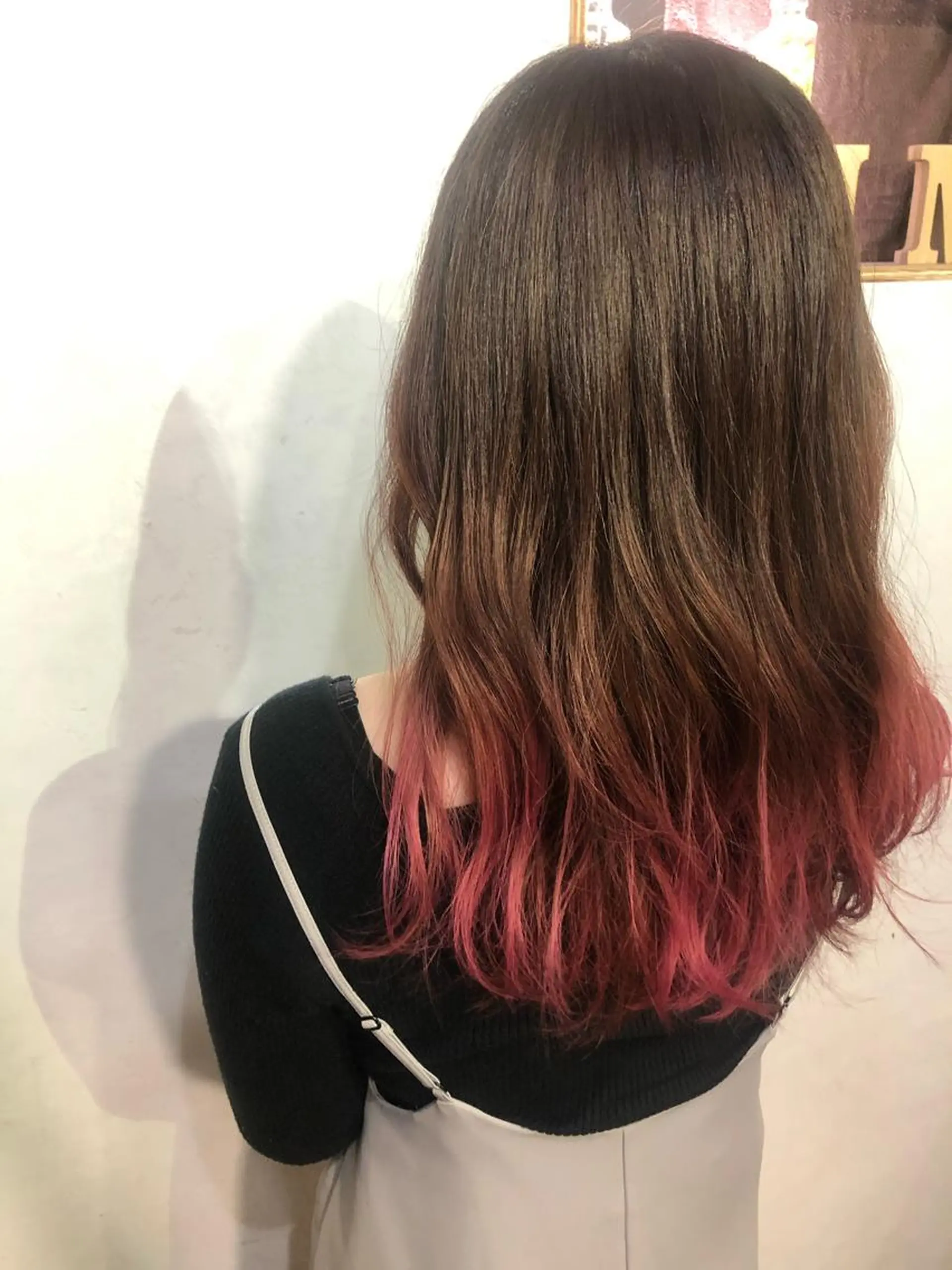 セミロング カラー グラデーションカラー ピンクカラー 🌸髪質改善特化🌸 店長　ゆうやのヘアスタイル